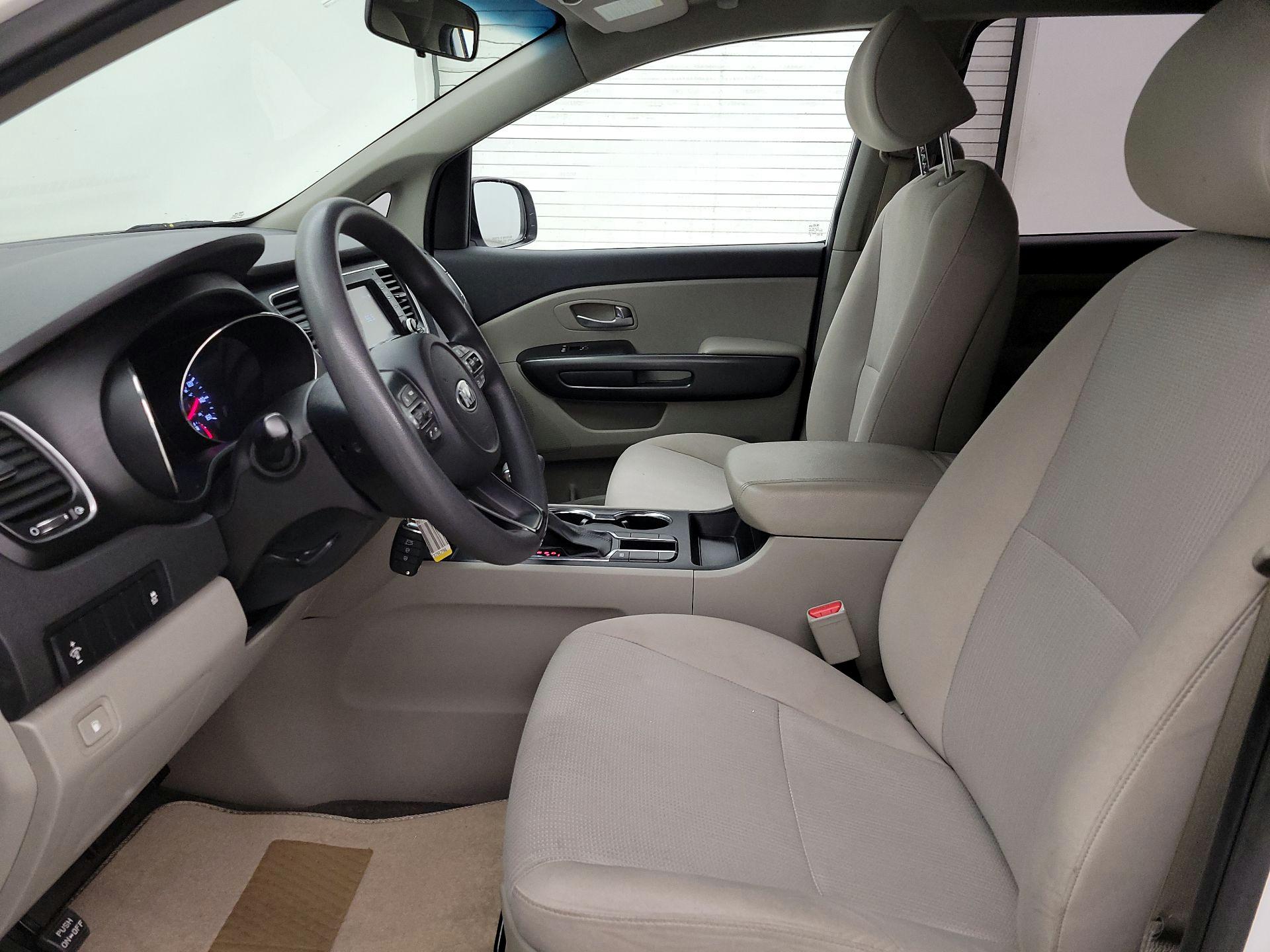 Thumbnail: 2020 Kia Sedona - 11