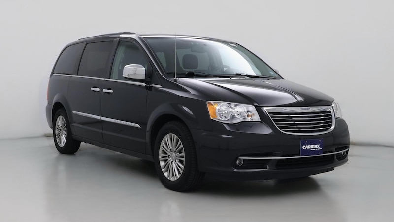 2015 Chrysler Town & Country Touring Hero Image