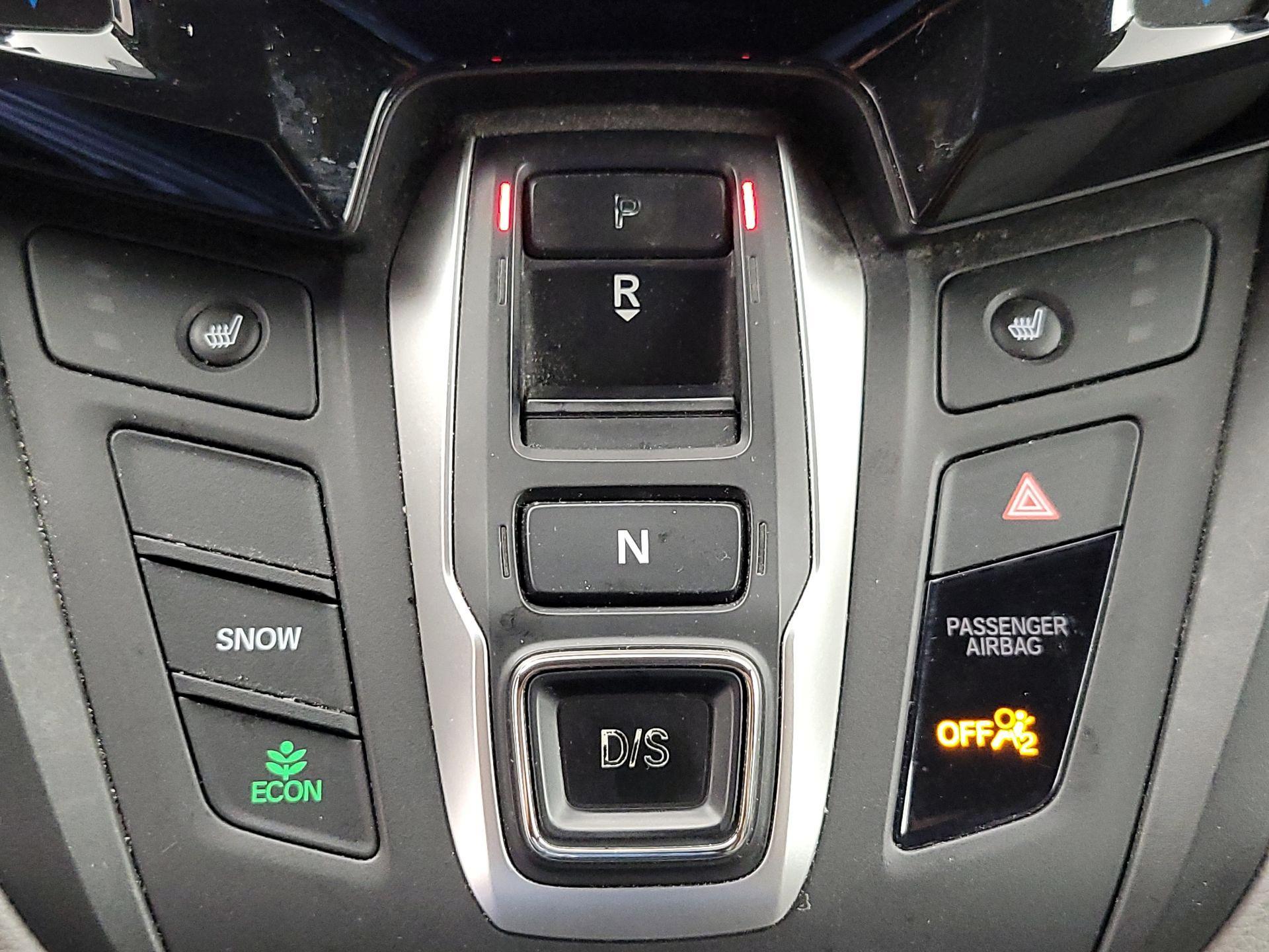 Thumbnail: 2019 Honda Odyssey - 17