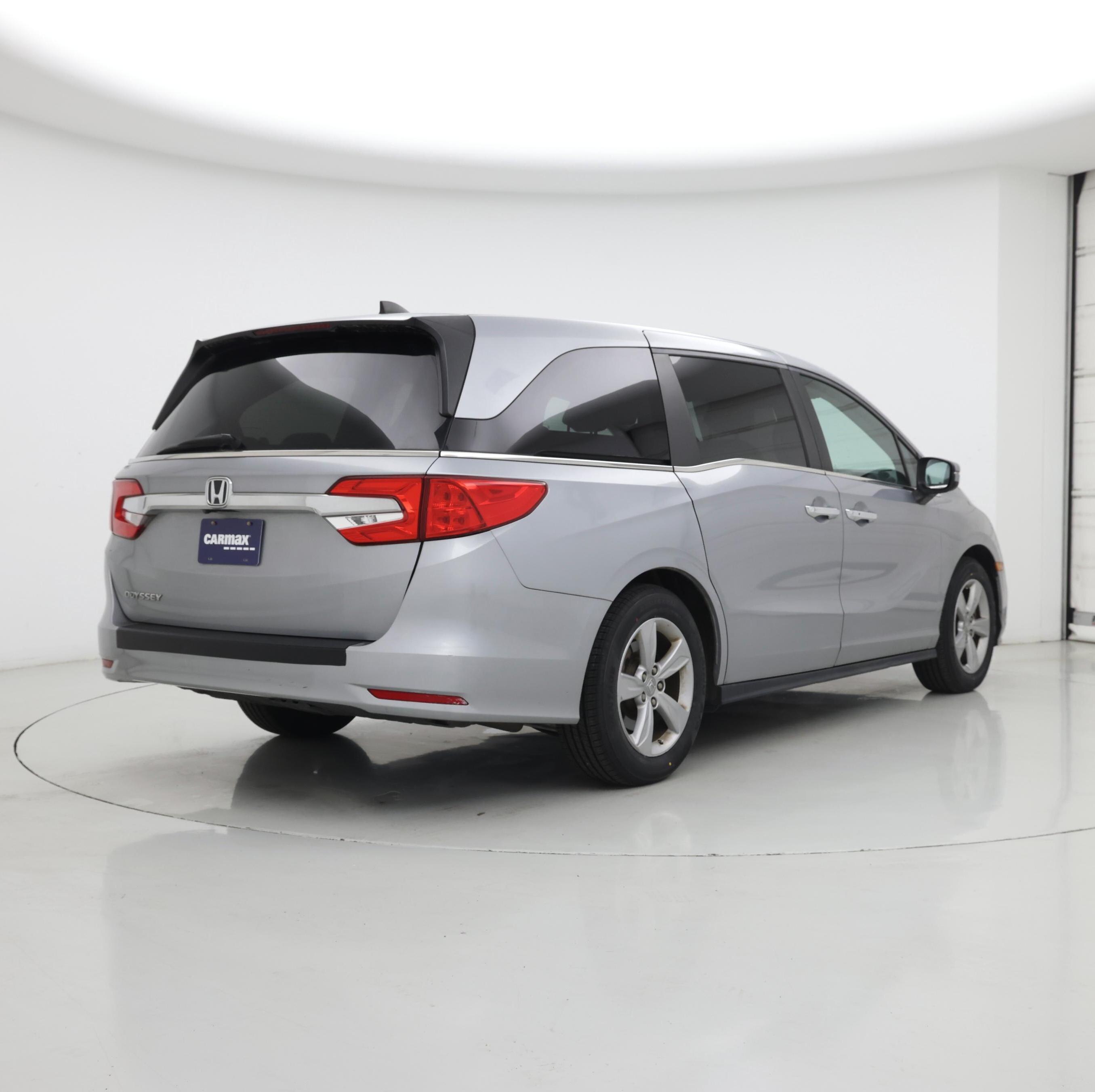 Thumbnail: 2019 Honda Odyssey - 8