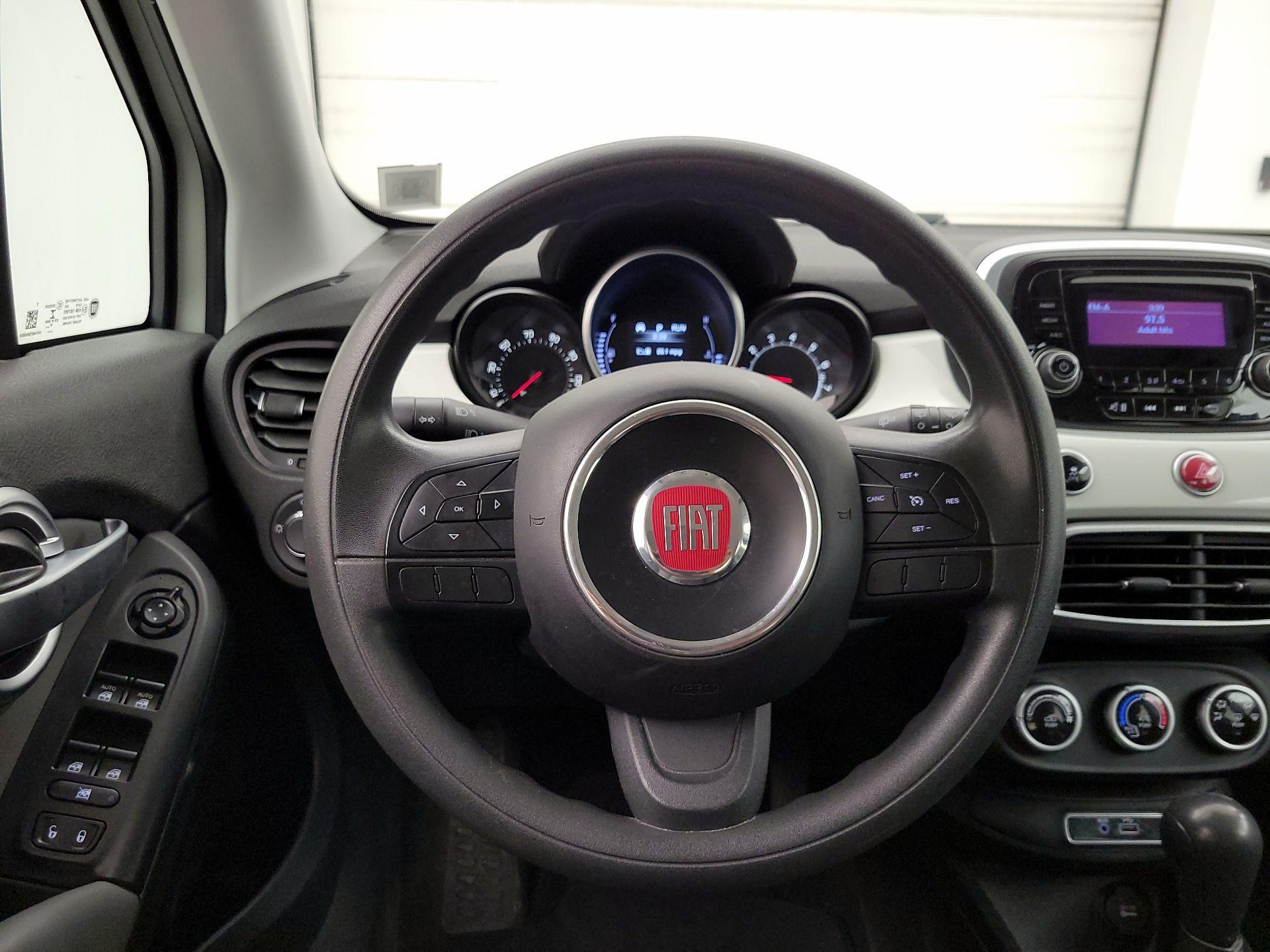Thumbnail: 2017 Fiat 500X - 10