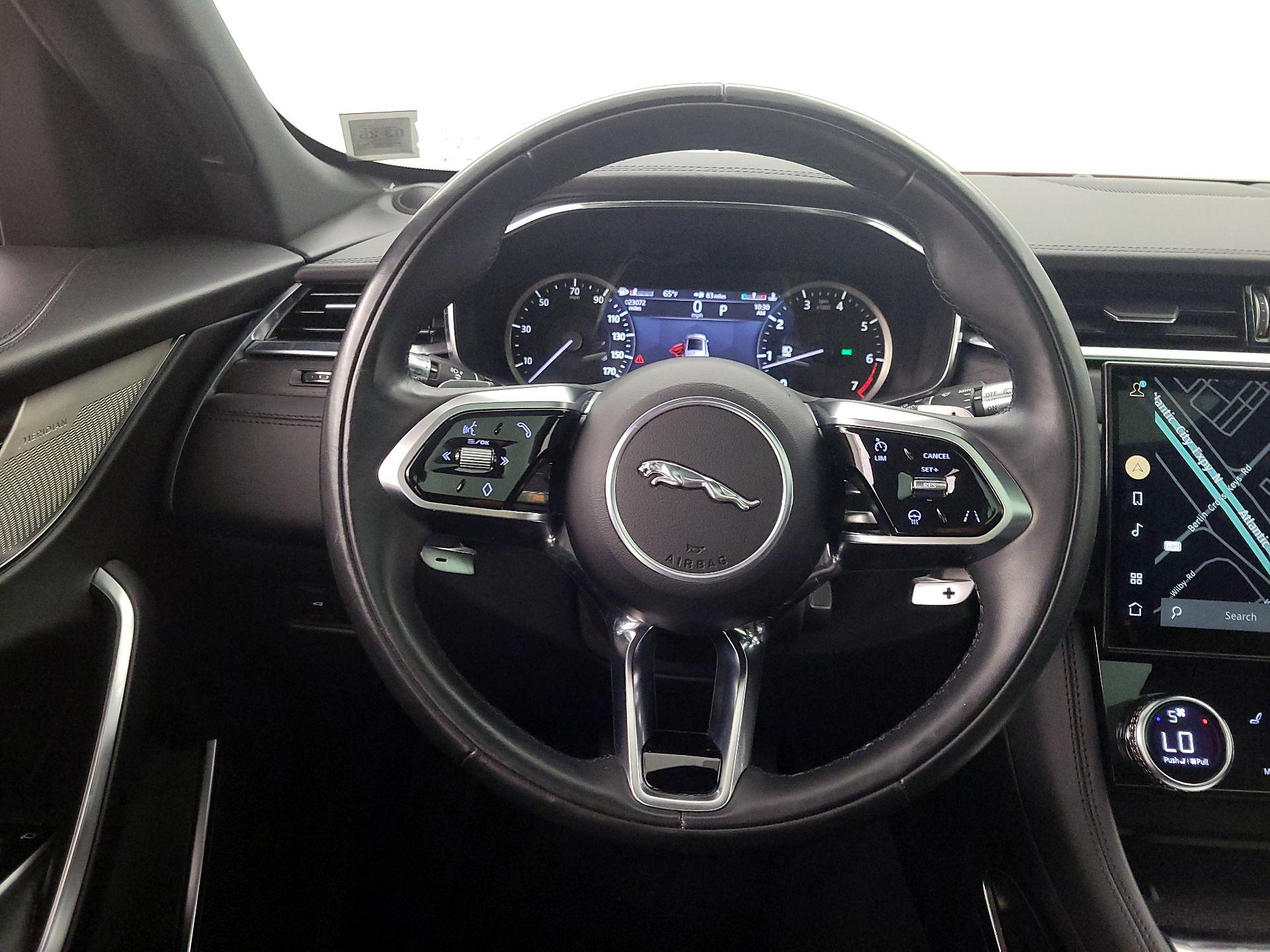 Thumbnail: 2022 Jaguar F-Pace - 10