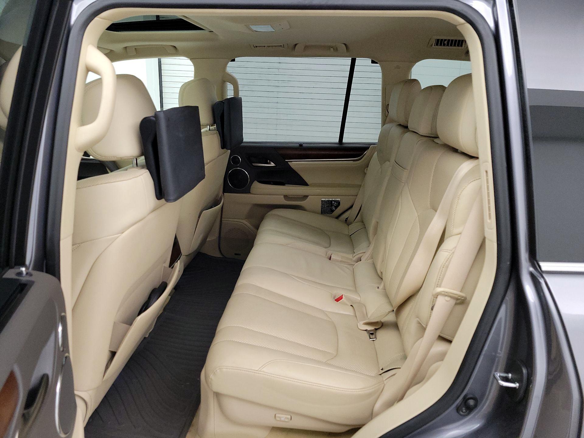 Thumbnail: 2019 Lexus LX - 20