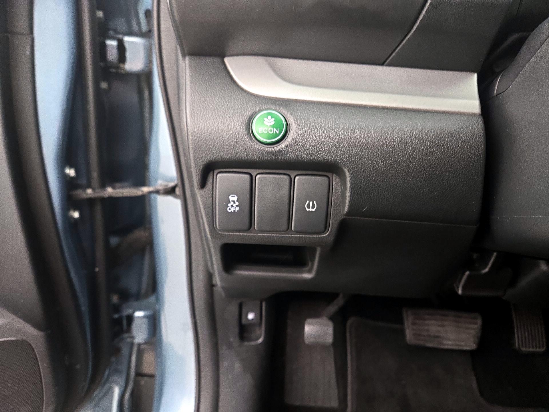 Thumbnail: 2014 Honda CR-V - 13