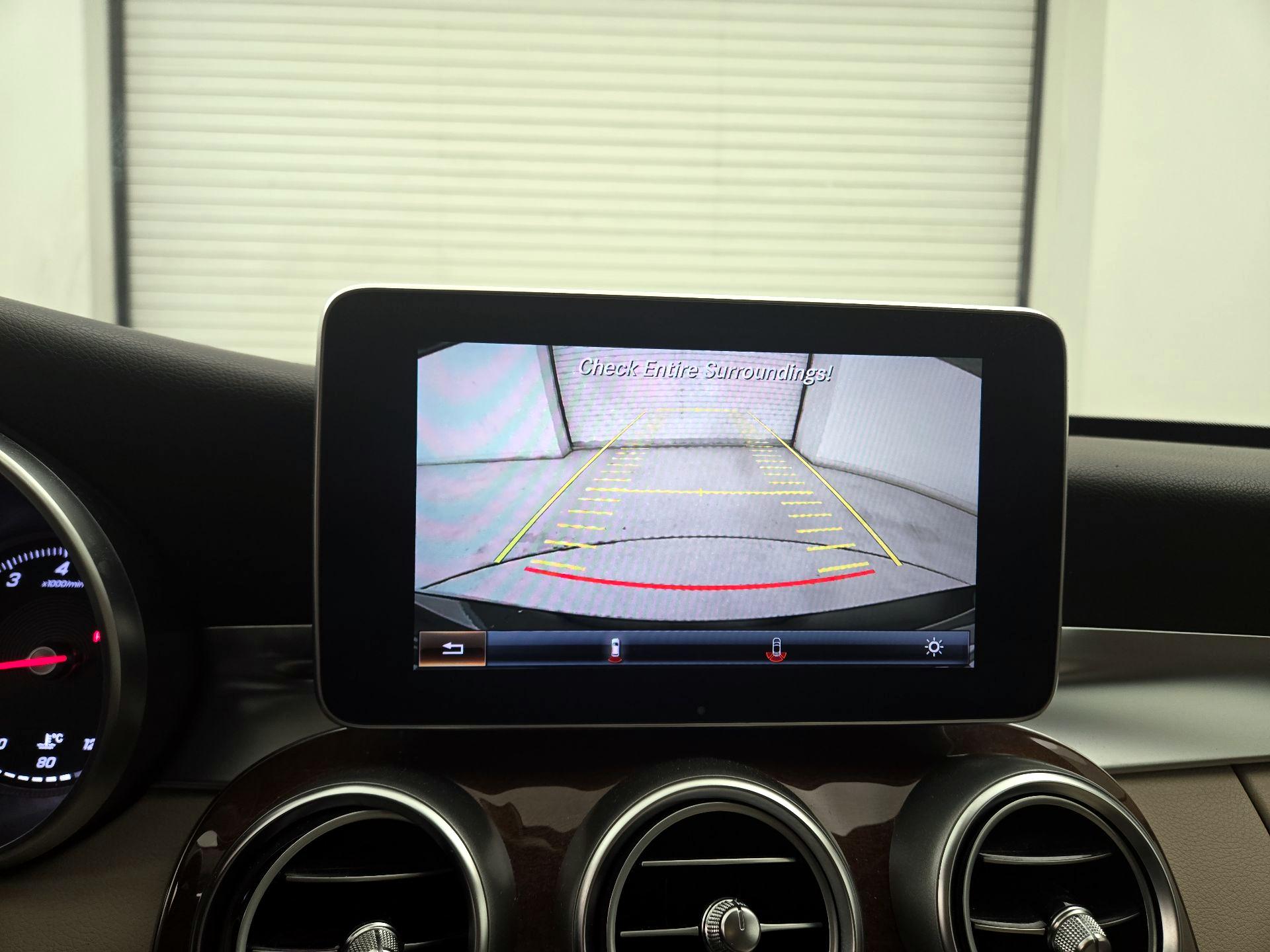 Thumbnail: 2015 Mercedes-Benz C-Class - 15