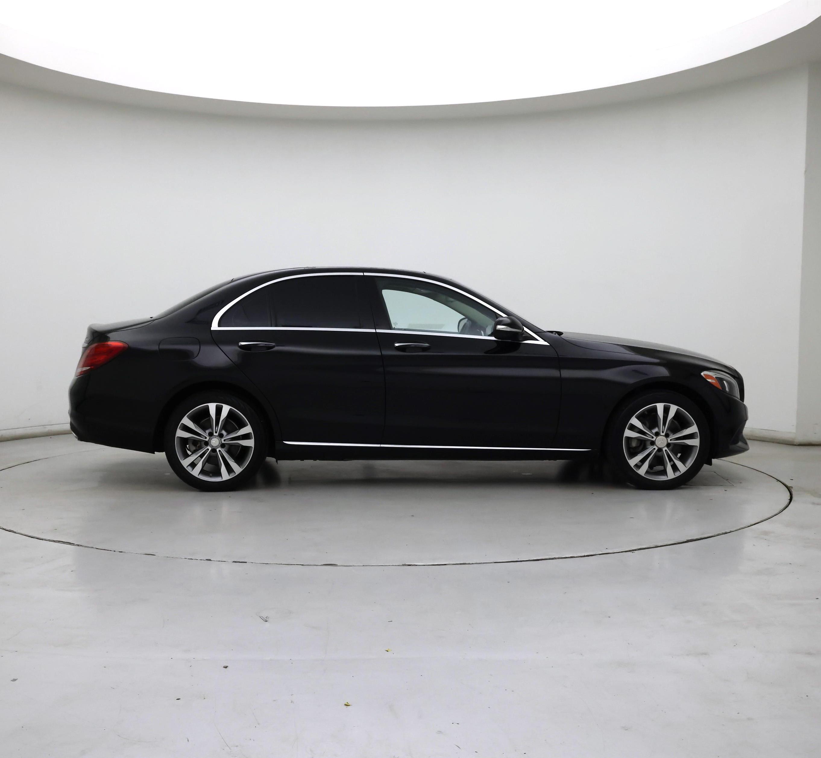 Thumbnail: 2015 Mercedes-Benz C-Class - 7