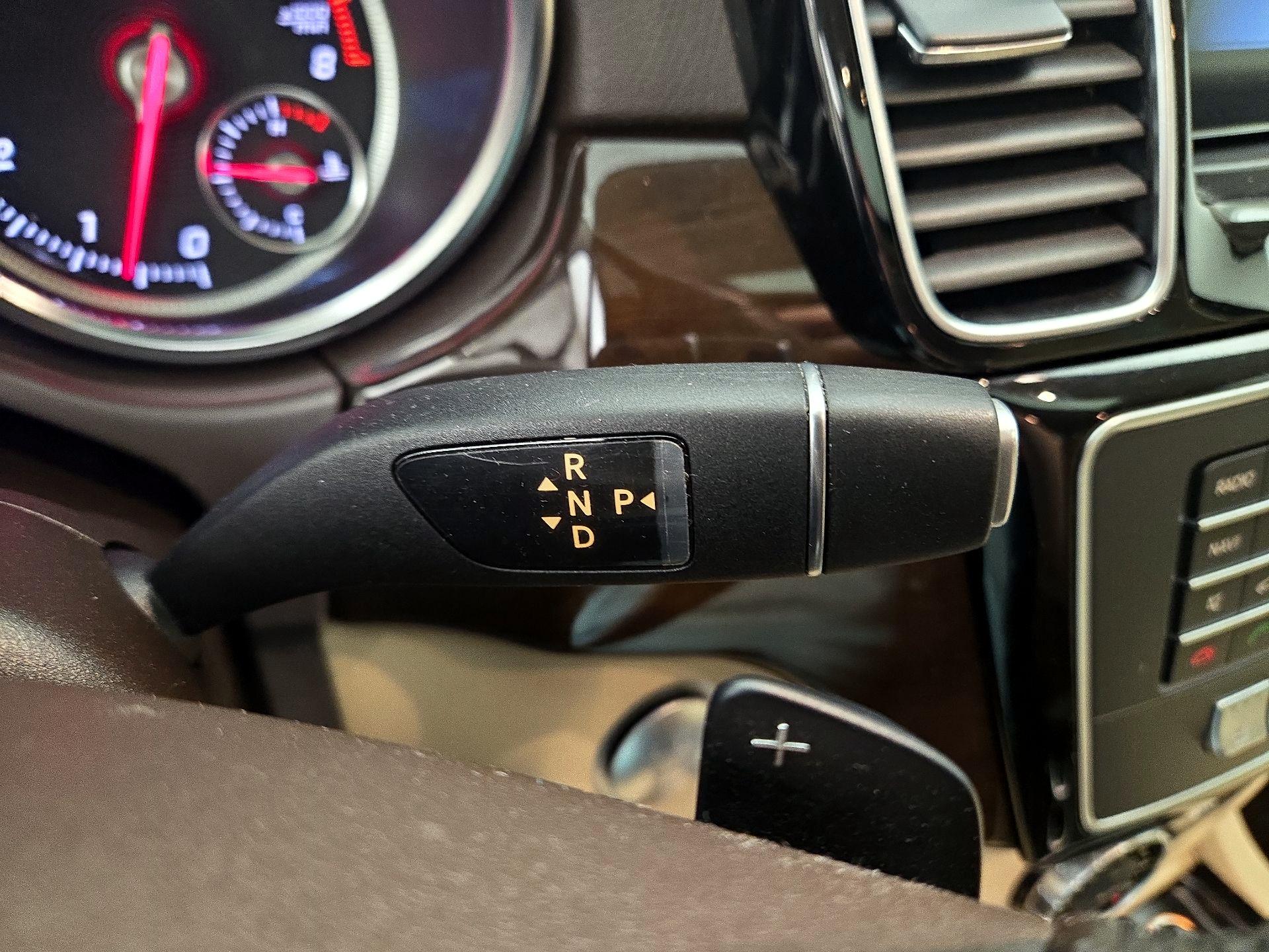 Thumbnail: 2018 Mercedes-Benz GLE - 18