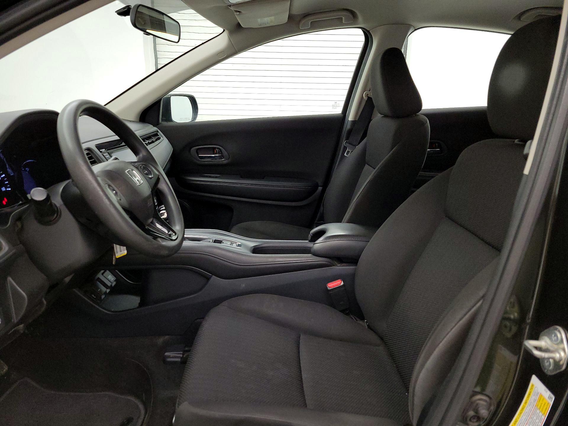 Thumbnail: 2018 Honda HR-V - 11