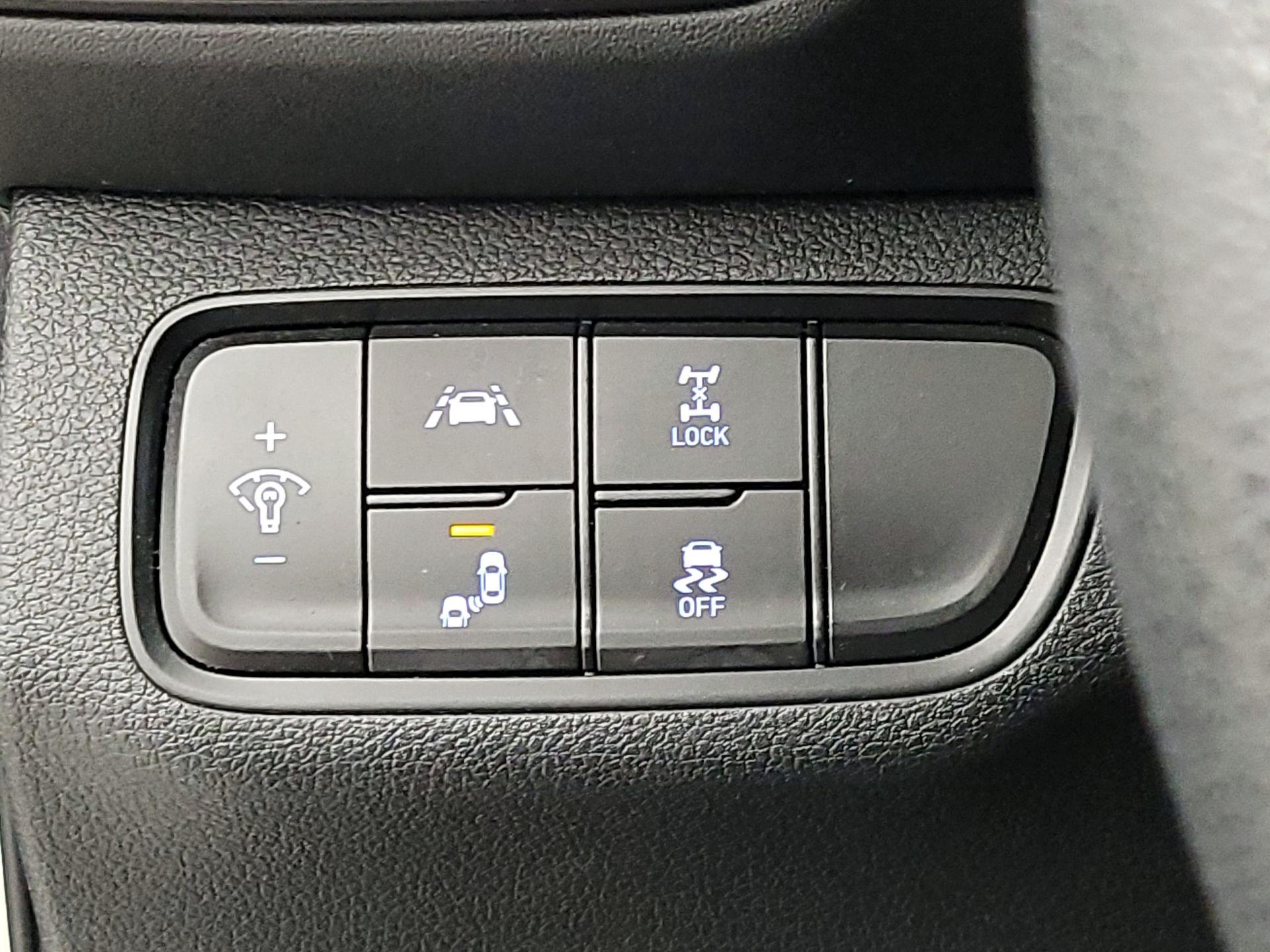 Thumbnail: 2019 Hyundai Santa Fe - 13