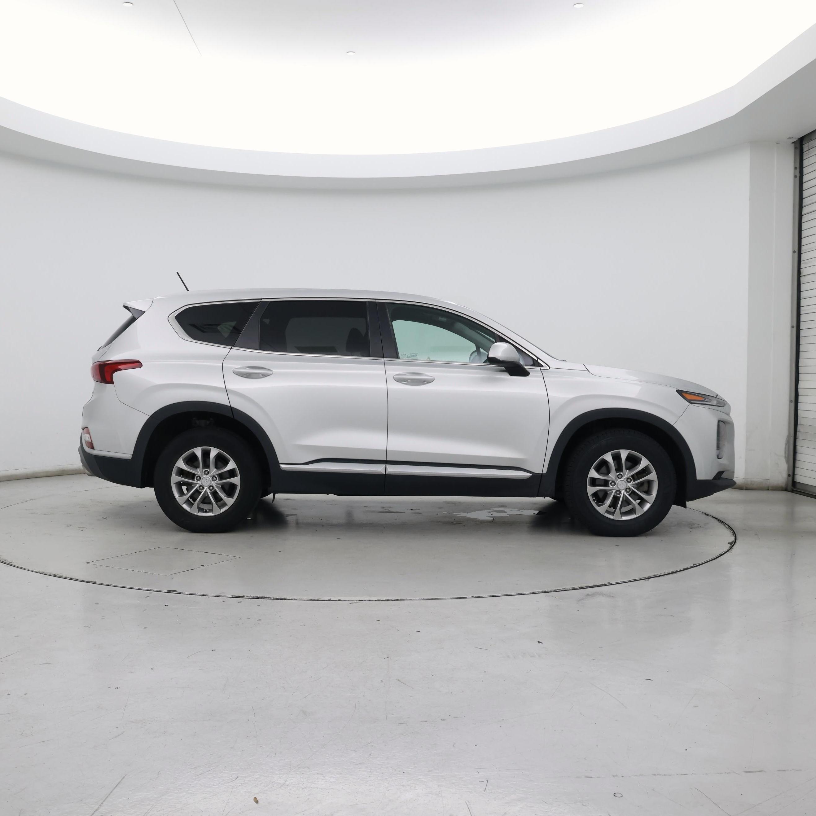 Thumbnail: 2019 Hyundai Santa Fe - 7