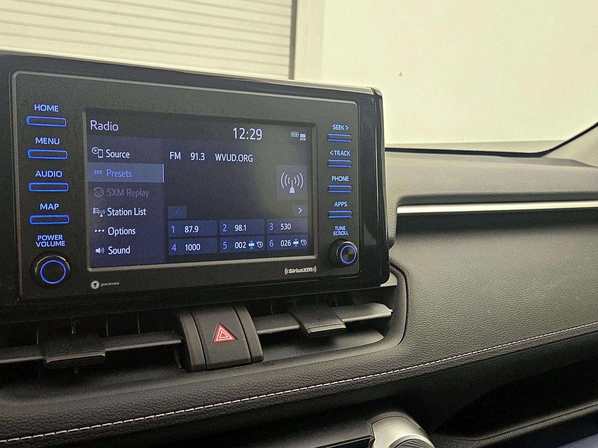 Thumbnail: 2021 Toyota RAV4 - 14