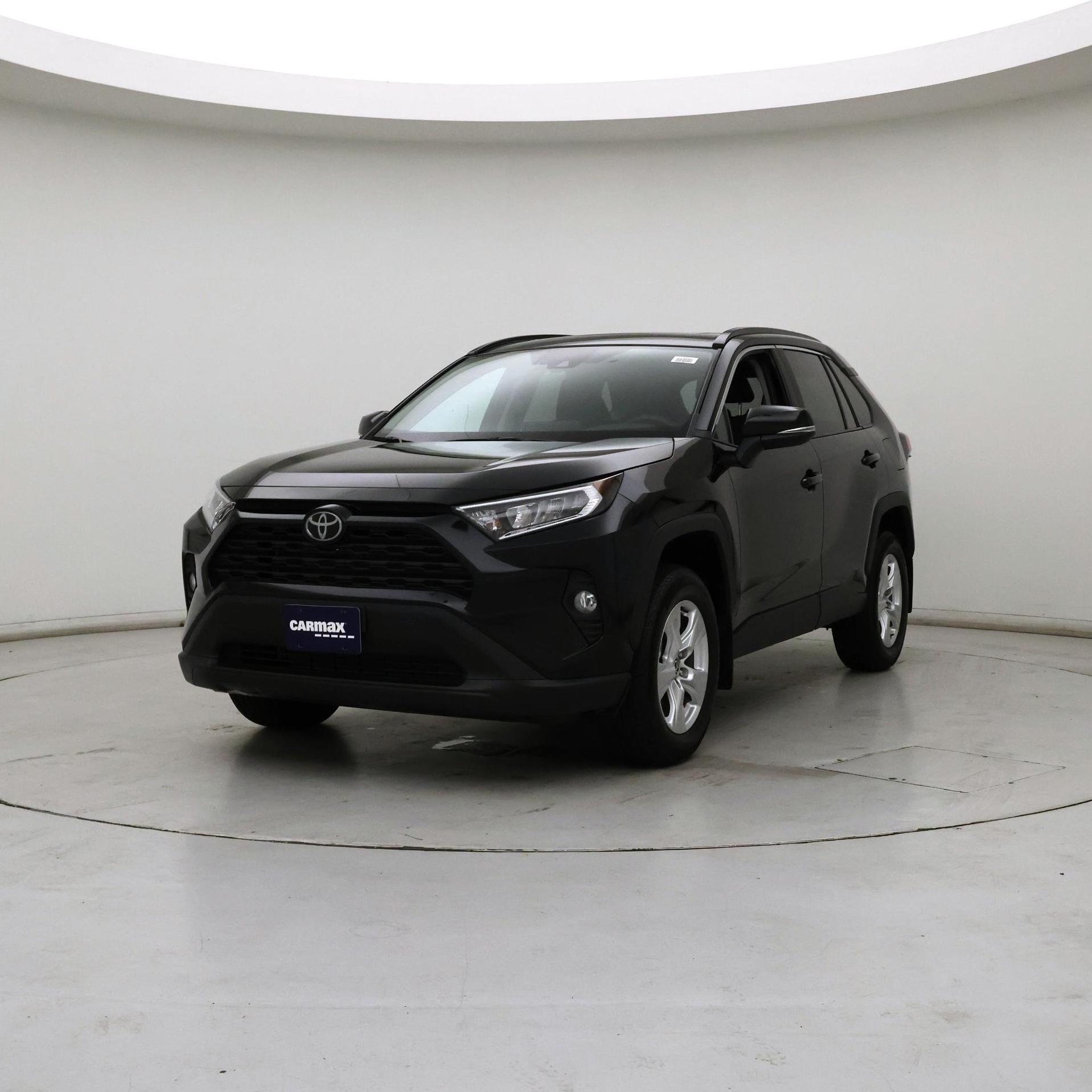 Thumbnail: 2021 Toyota RAV4 - 4