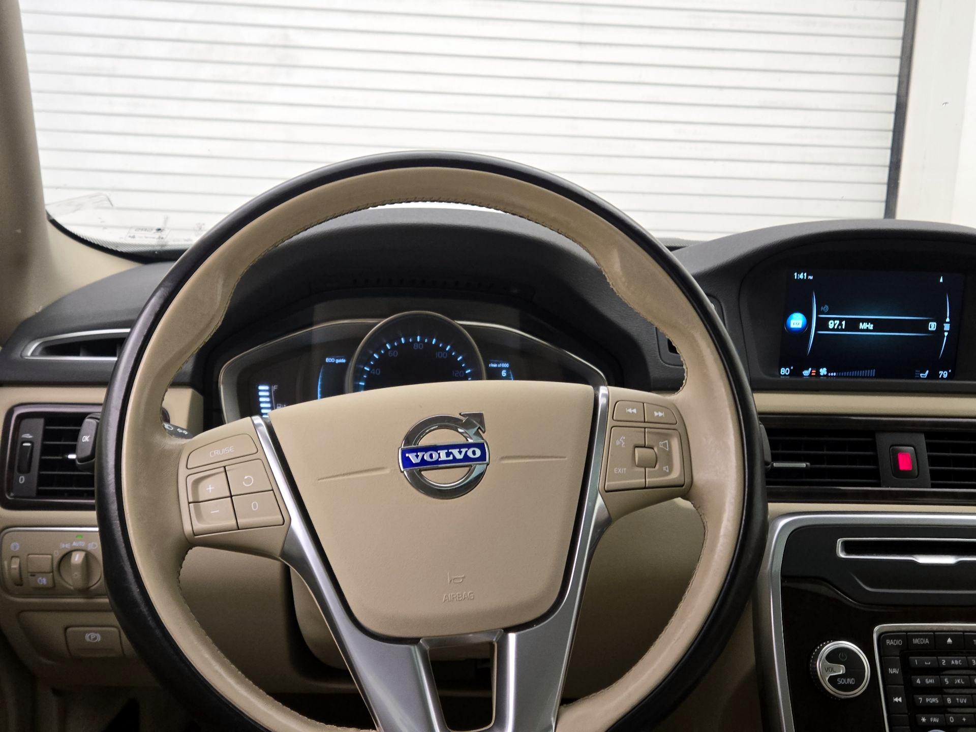 Thumbnail: 2015 Volvo S80 - 10
