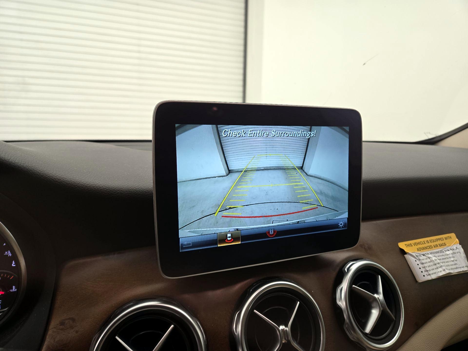 Thumbnail: 2020 Mercedes-Benz GLA - 14