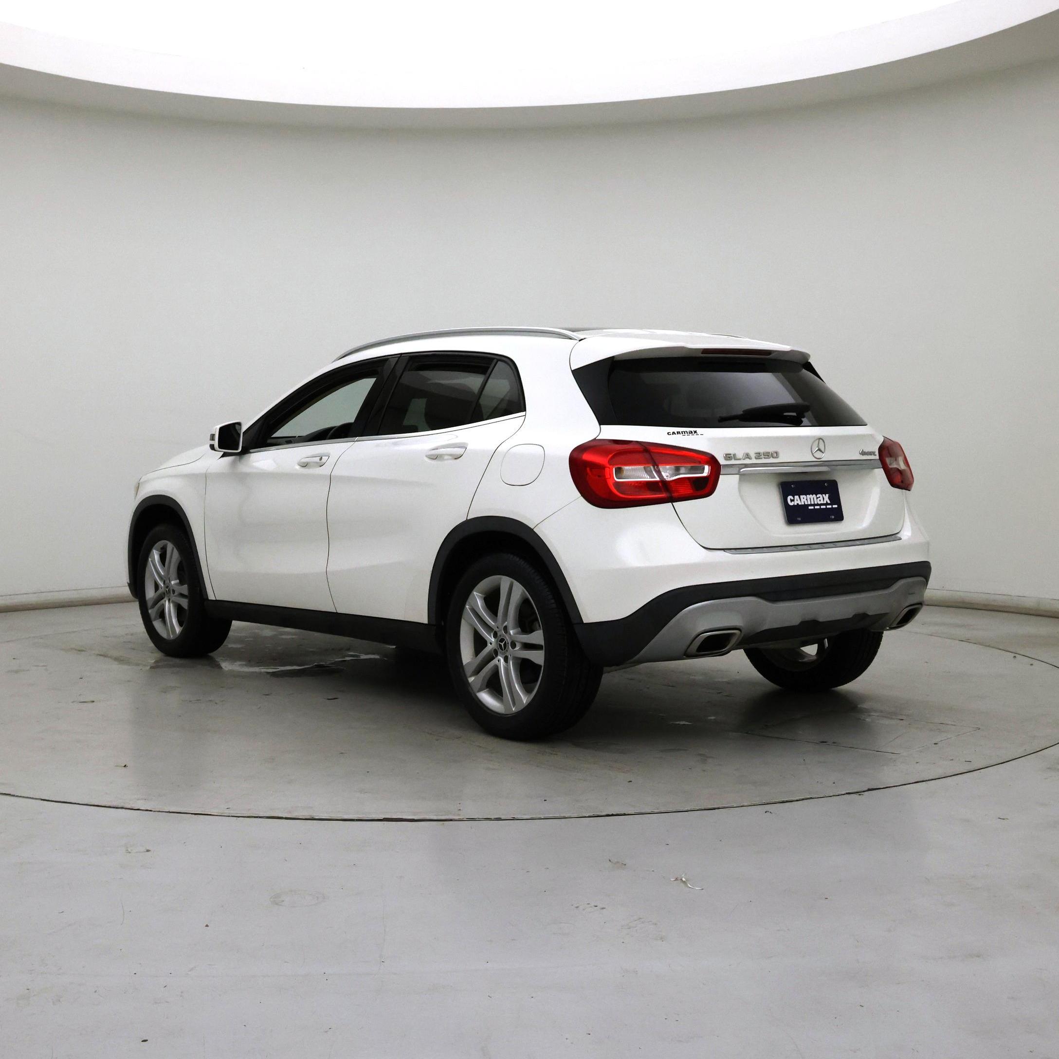 Thumbnail: 2020 Mercedes-Benz GLA - 2