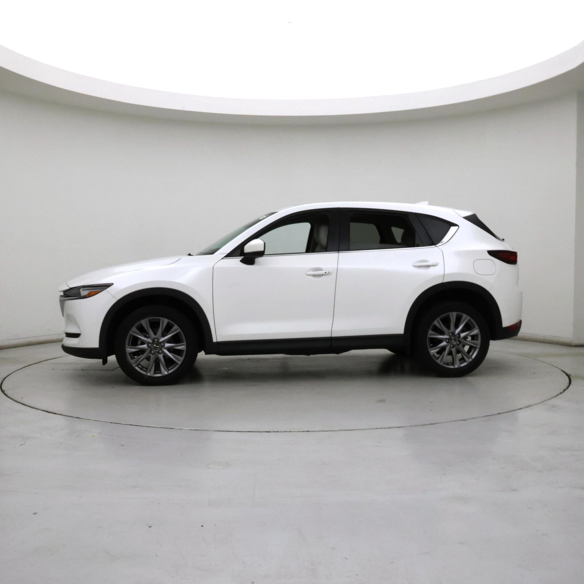 Thumbnail: 2021 Mazda CX-5 - 3