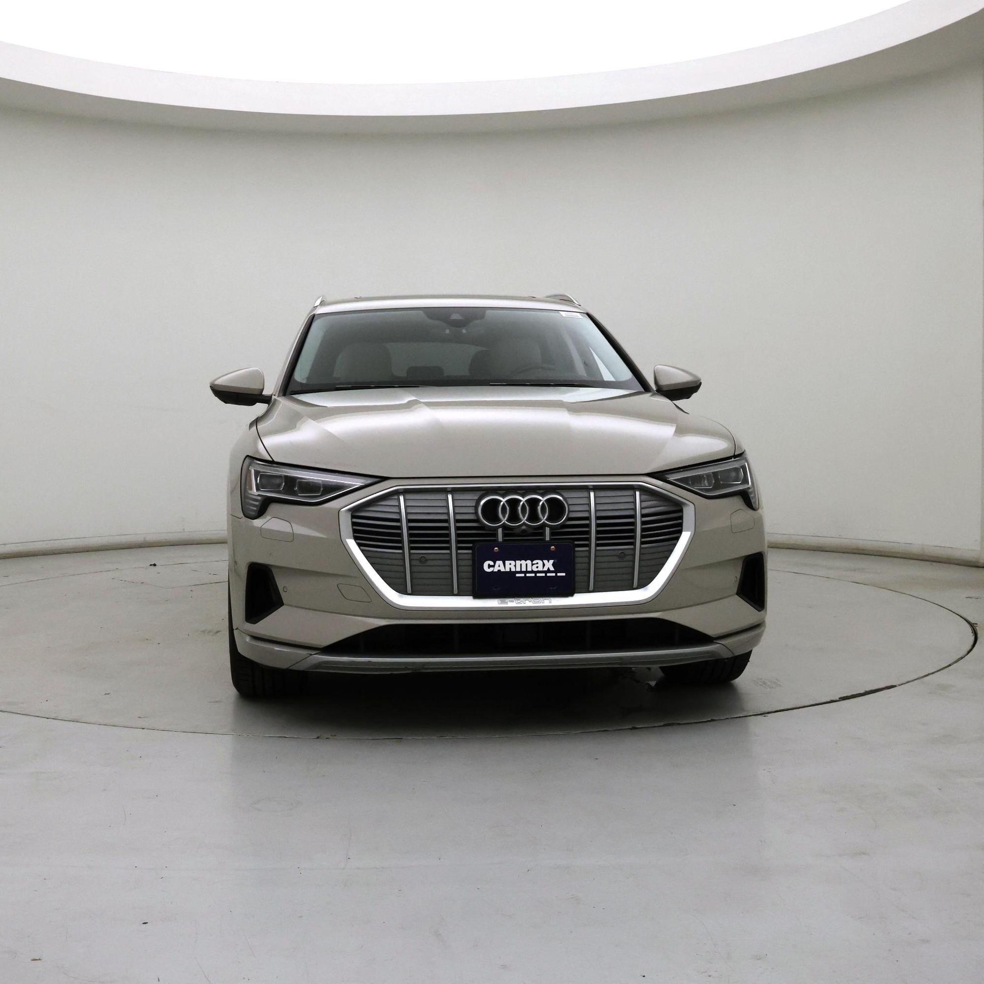 Thumbnail: 2019 Audi e-tron - 5