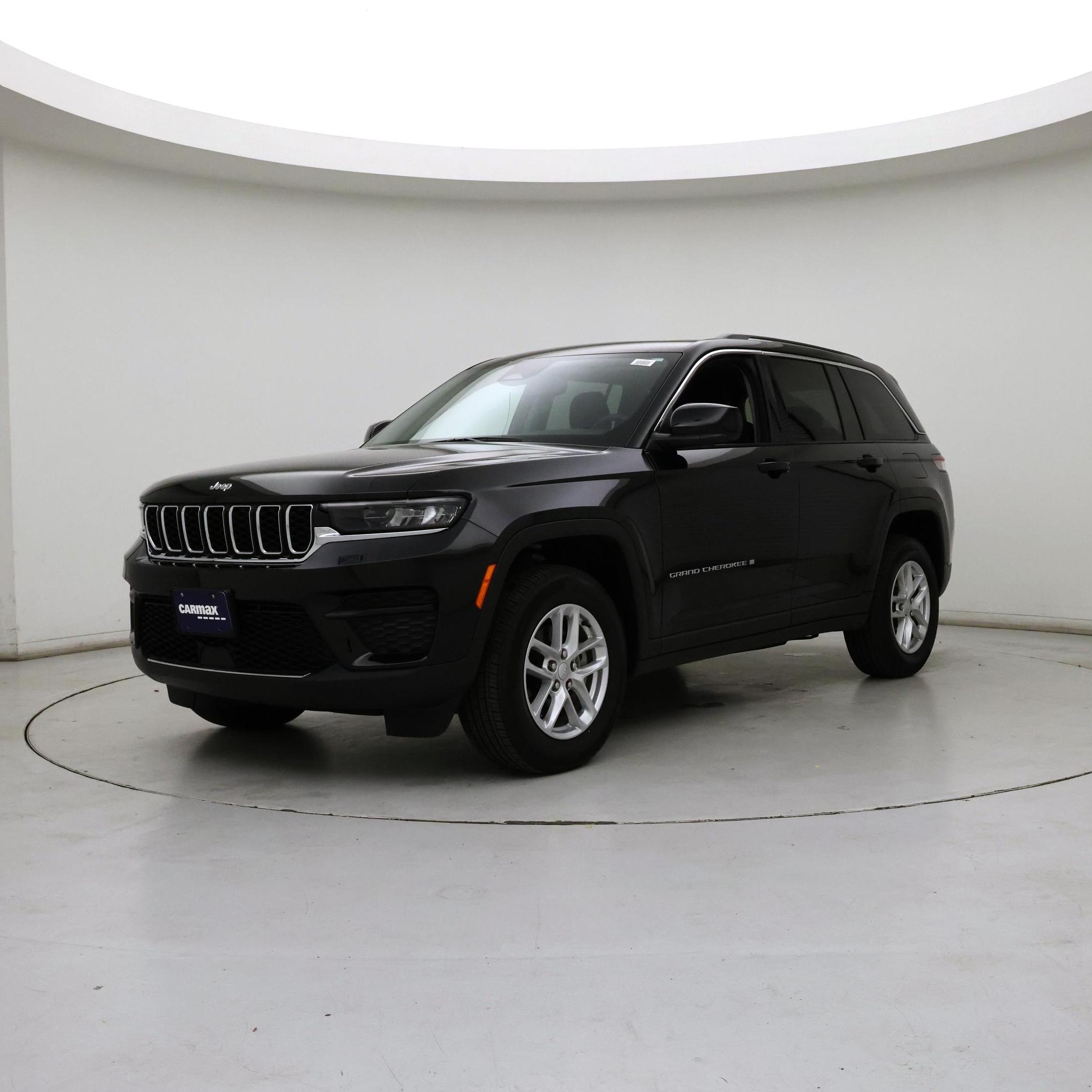 Thumbnail: 2023 Jeep Grand Cherokee - 4