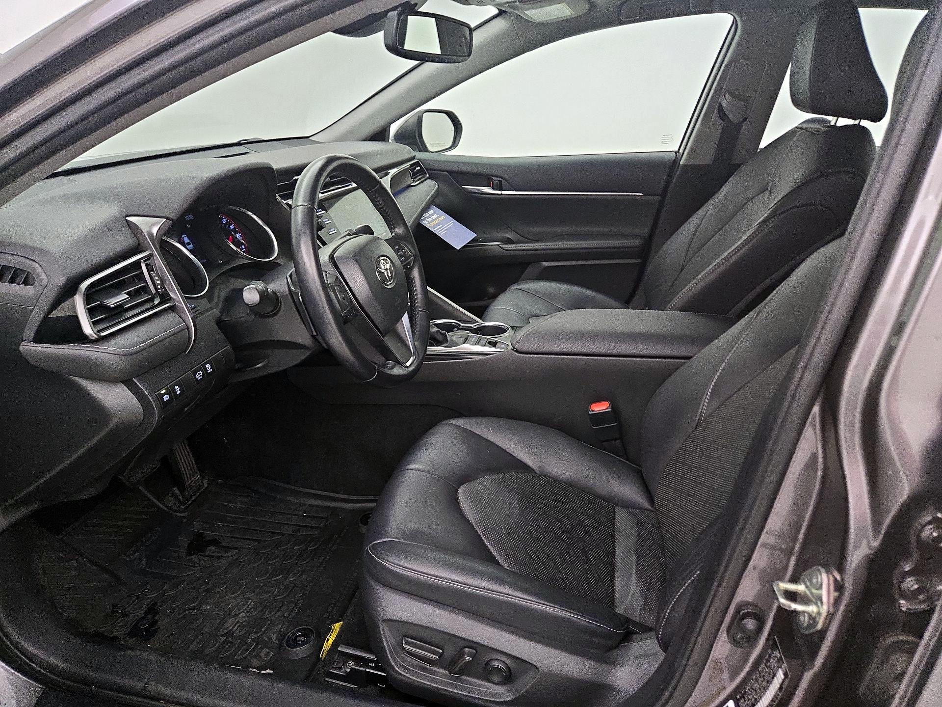 Thumbnail: 2020 Toyota Camry - 11