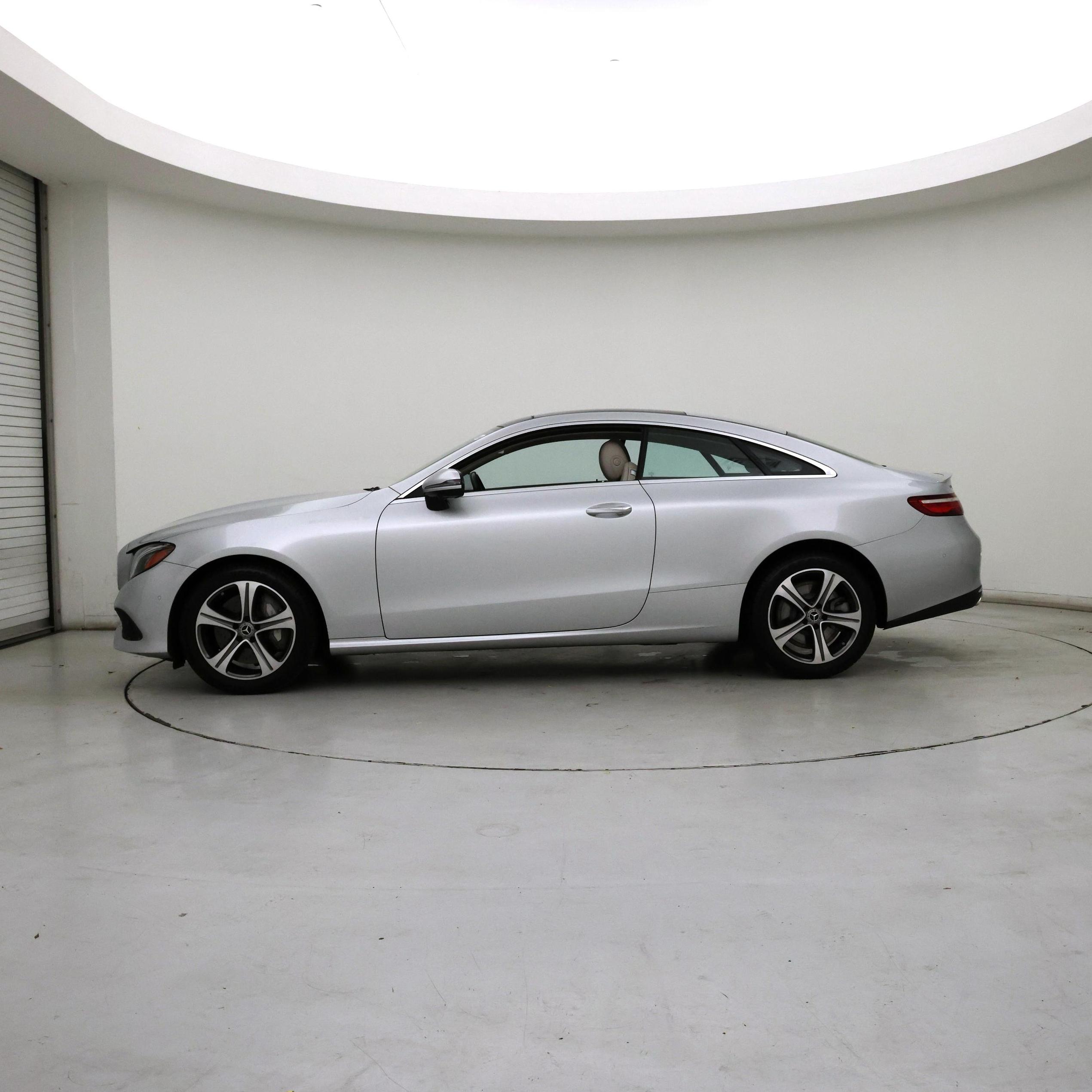 Thumbnail: 2020 Mercedes-Benz E-Class - 3