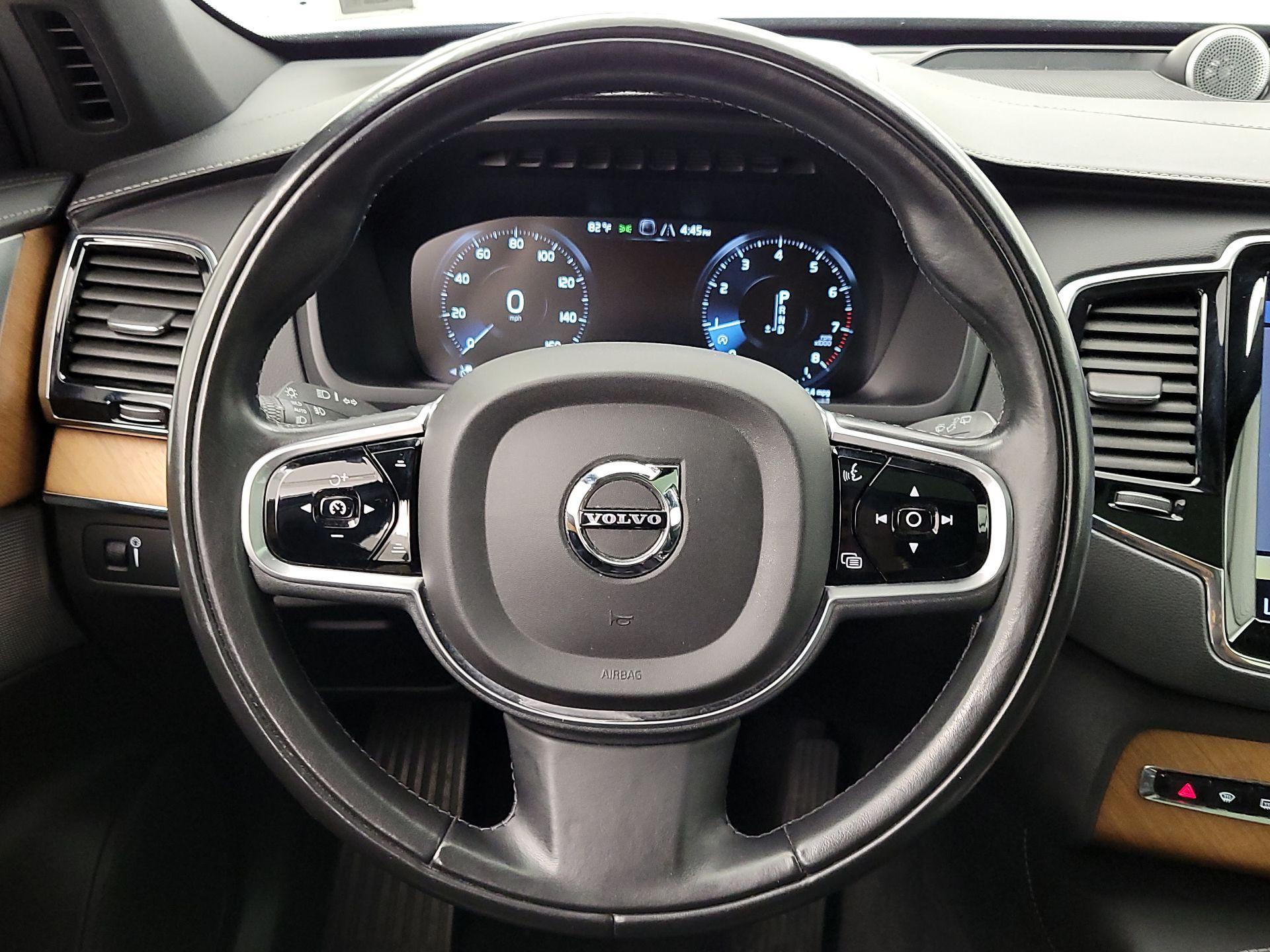 Thumbnail: 2018 Volvo XC90 - 10