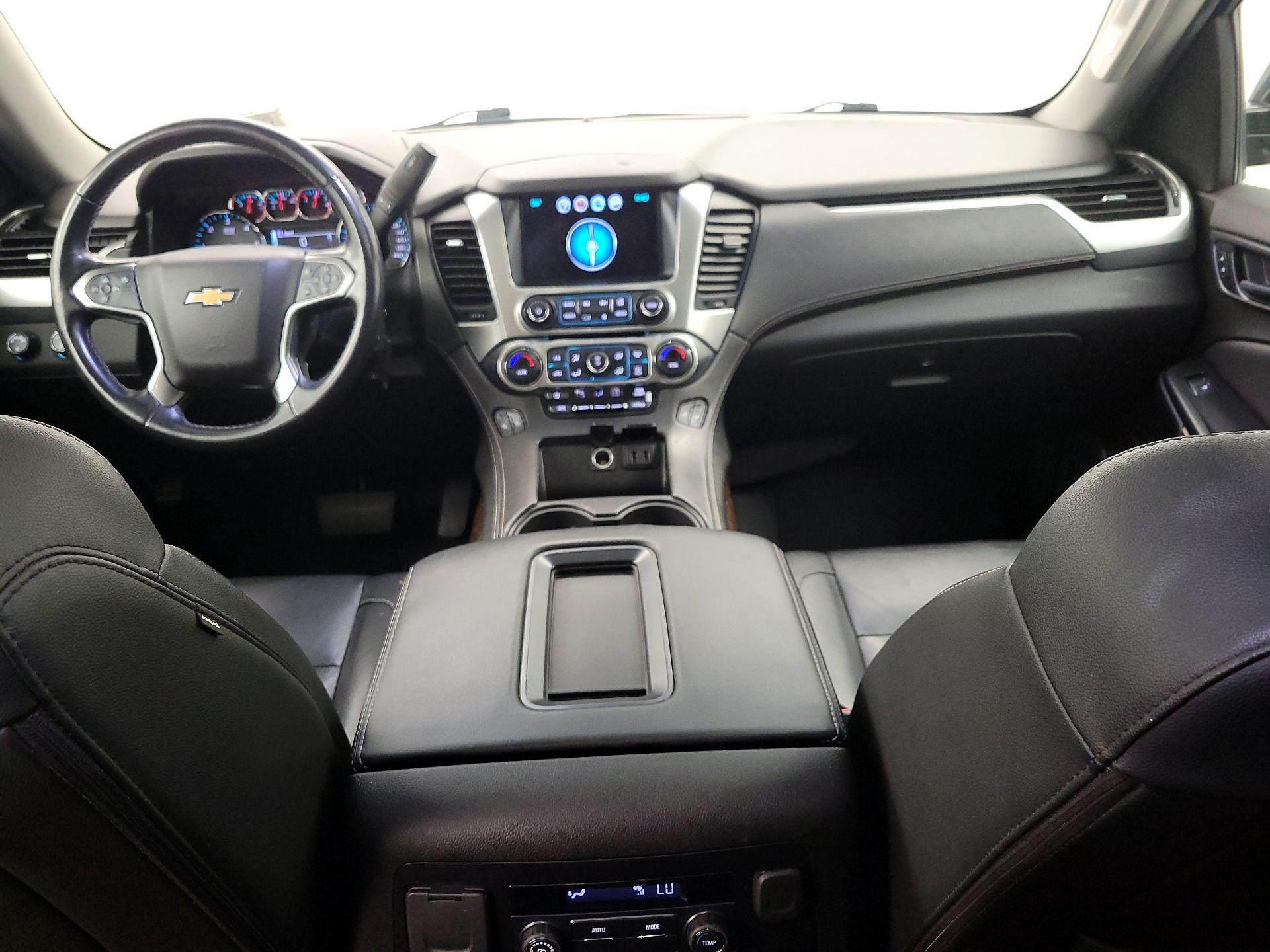 Thumbnail: 2019 Chevrolet Suburban - 9