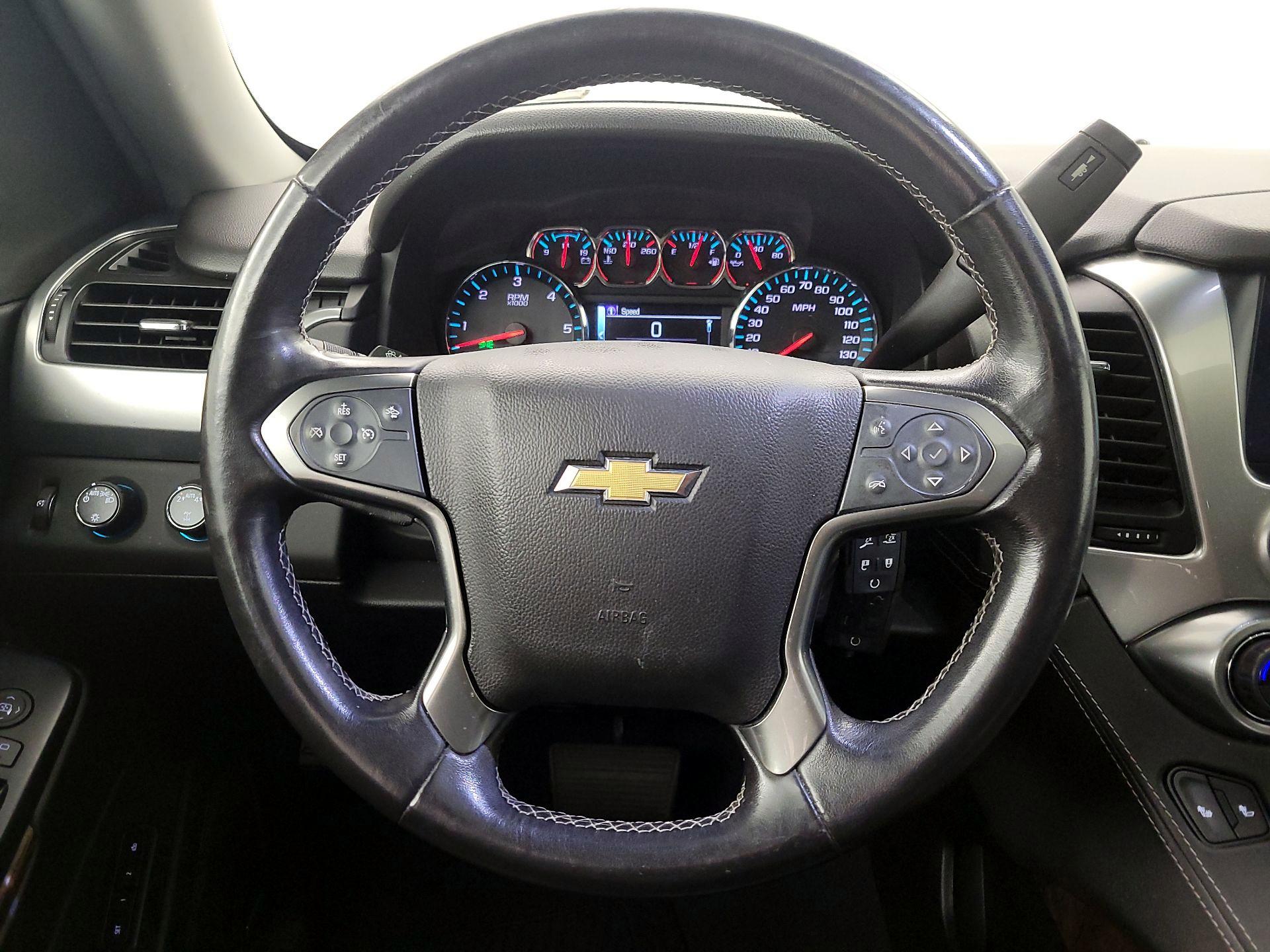 Thumbnail: 2019 Chevrolet Suburban - 10