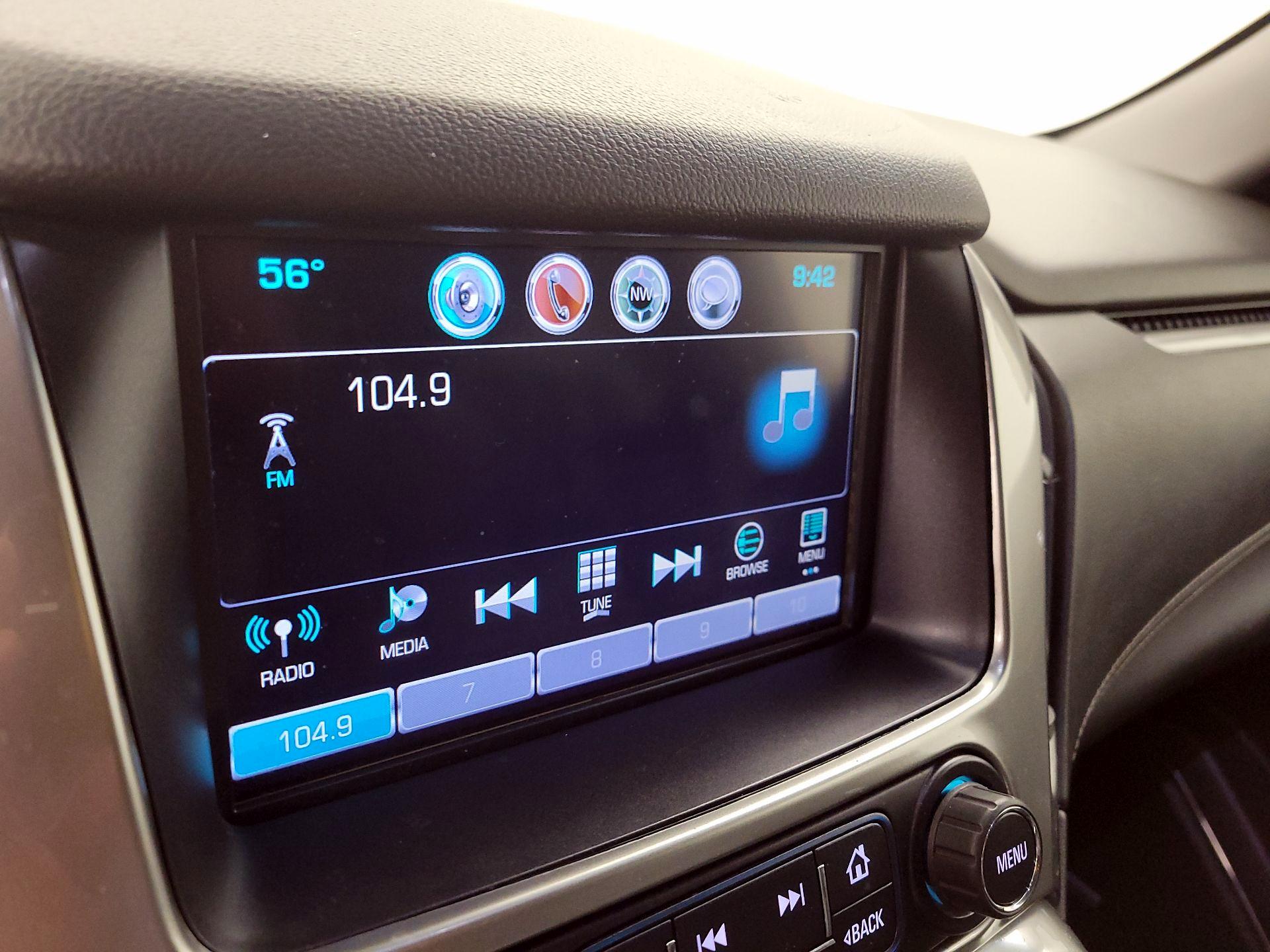 Thumbnail: 2019 Chevrolet Suburban - 15