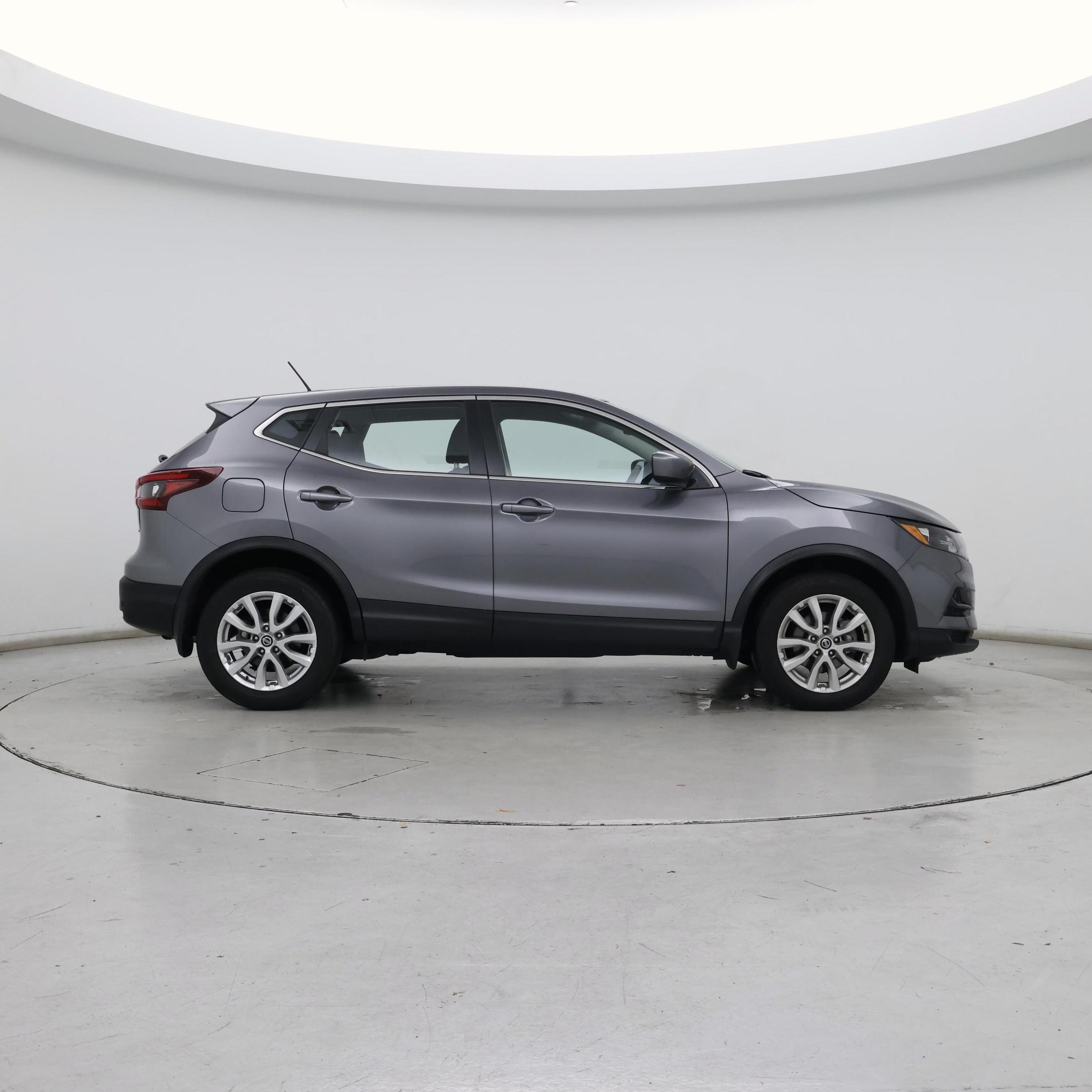 Thumbnail: 2022 Nissan Rogue Sport - 7