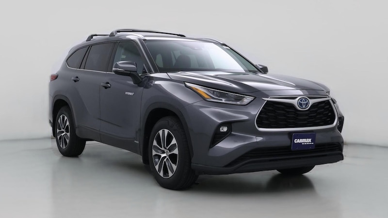 2021 Toyota Highlander XLE Hero Image