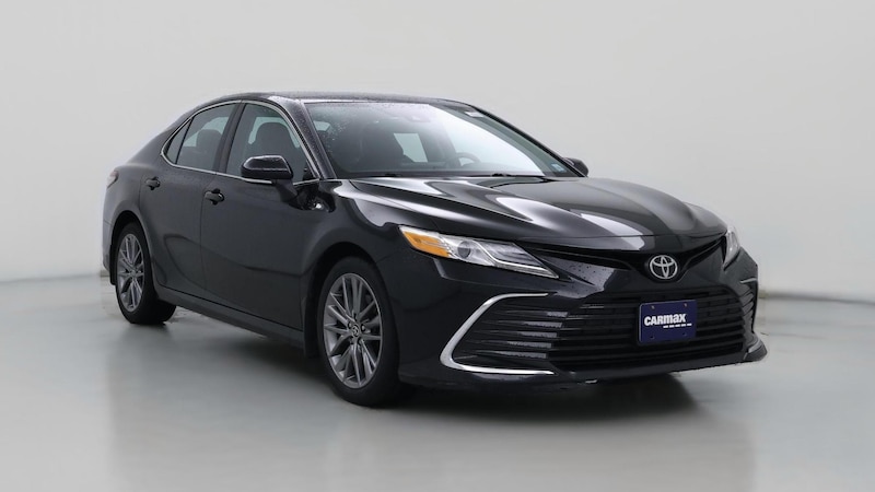 2021 Toyota Camry XLE Hero Image