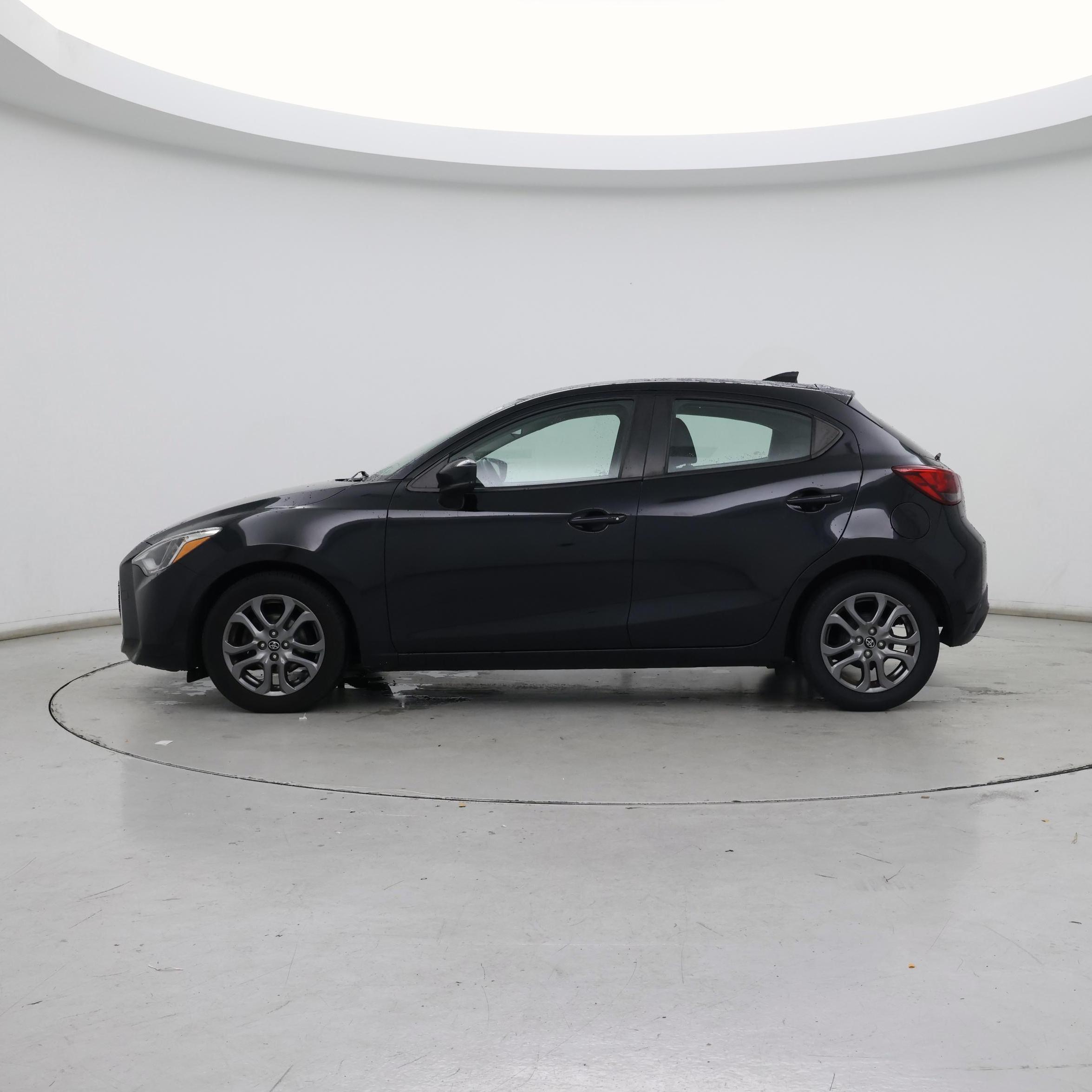 Thumbnail: 2020 Toyota Yaris - 3