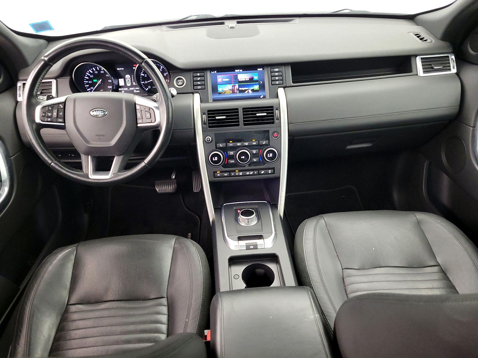 Thumbnail: 2016 Land Rover Discovery Sport - 9