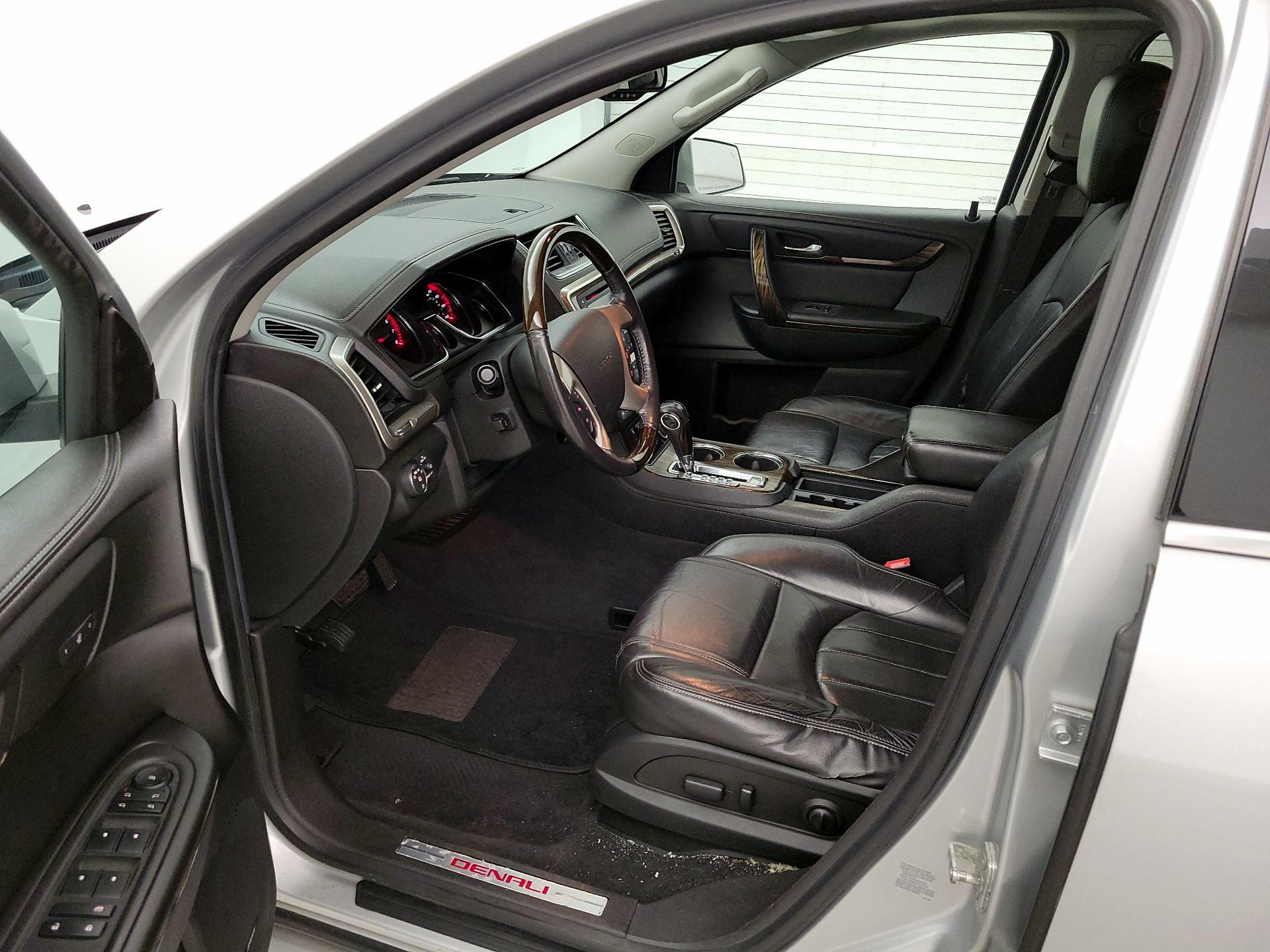 Thumbnail: 2015 GMC Acadia - 11