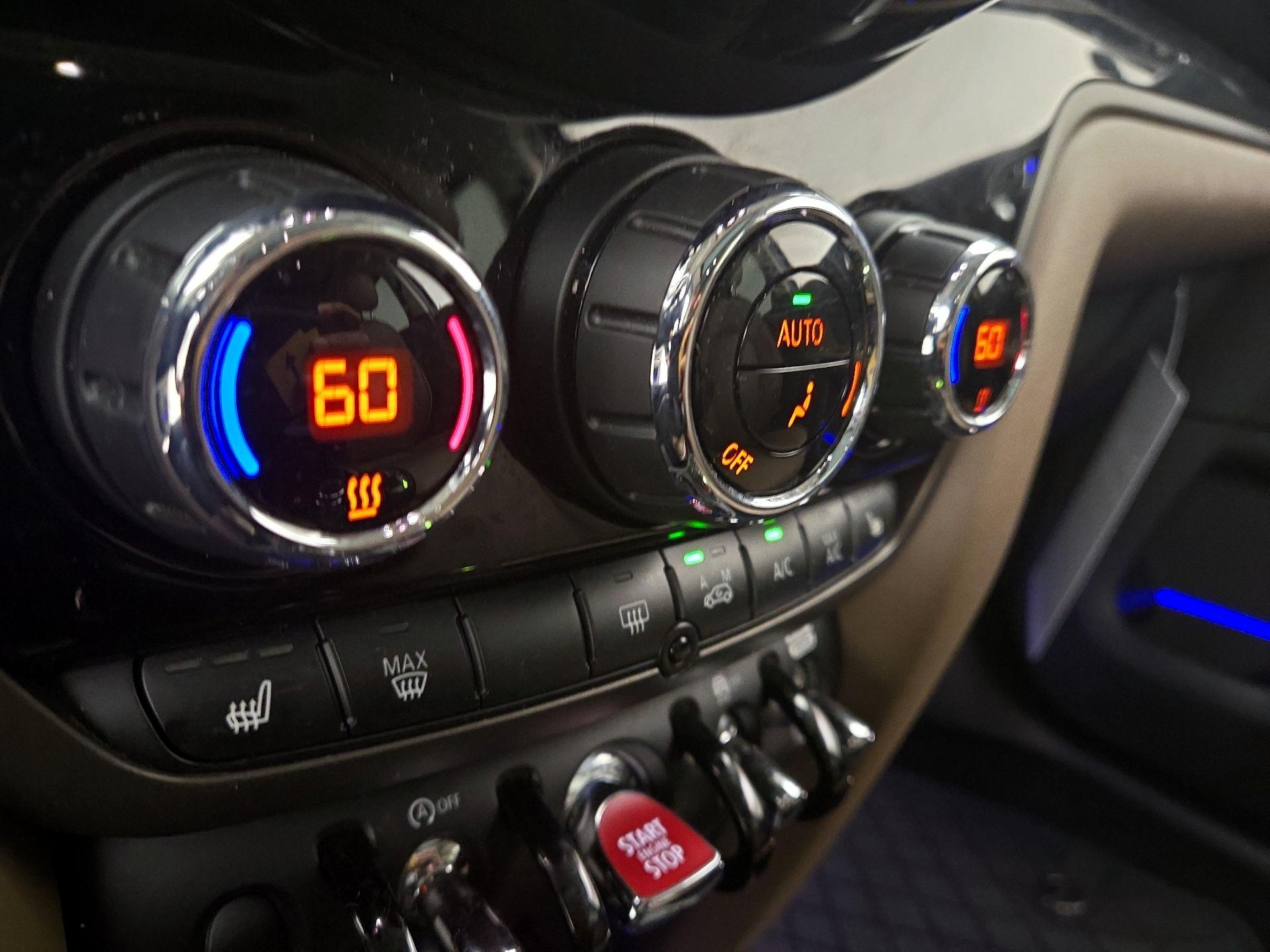 Thumbnail: 2019 MINI Cooper Countryman - 16