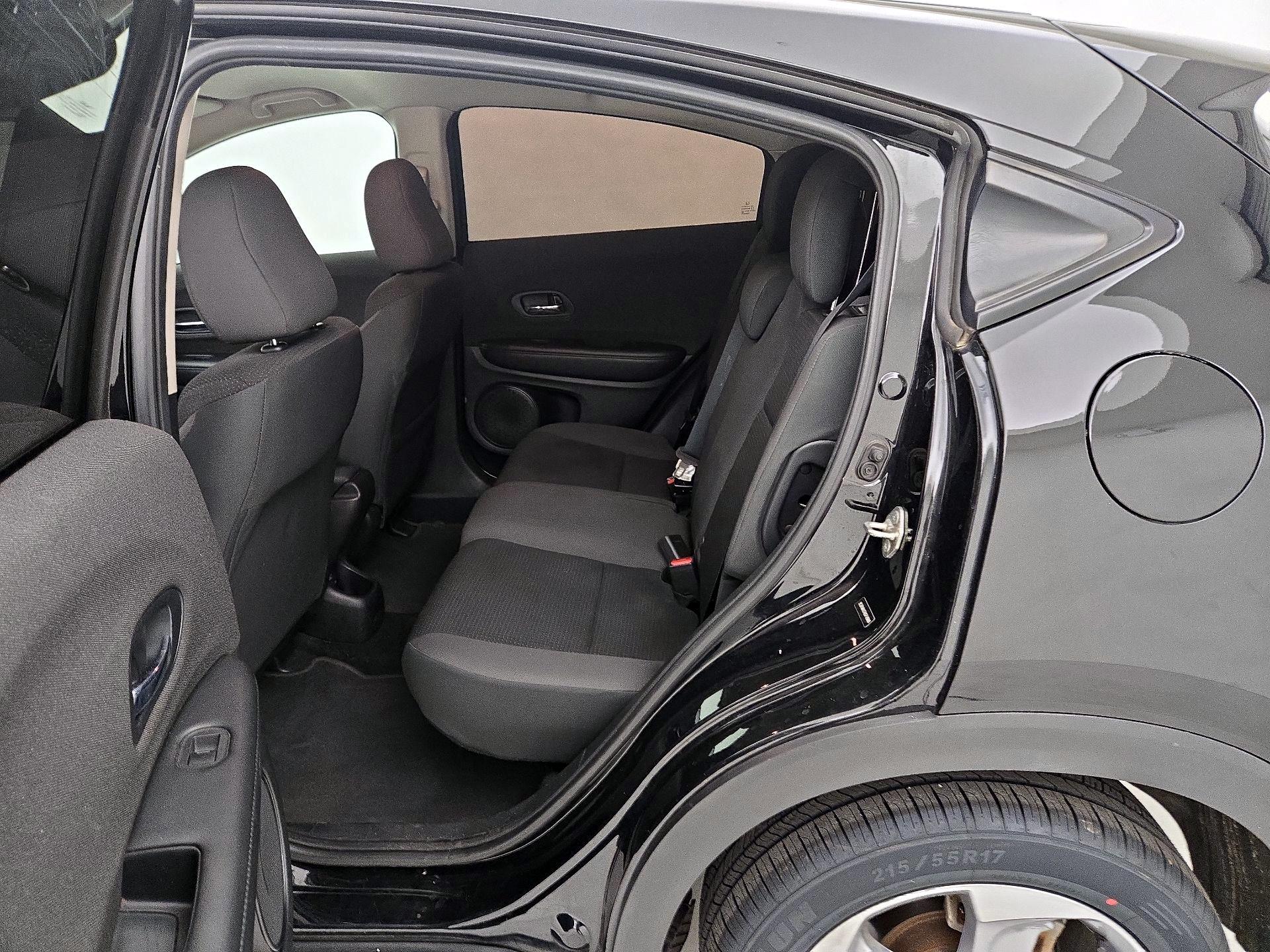 Thumbnail: 2019 Honda HR-V - 17