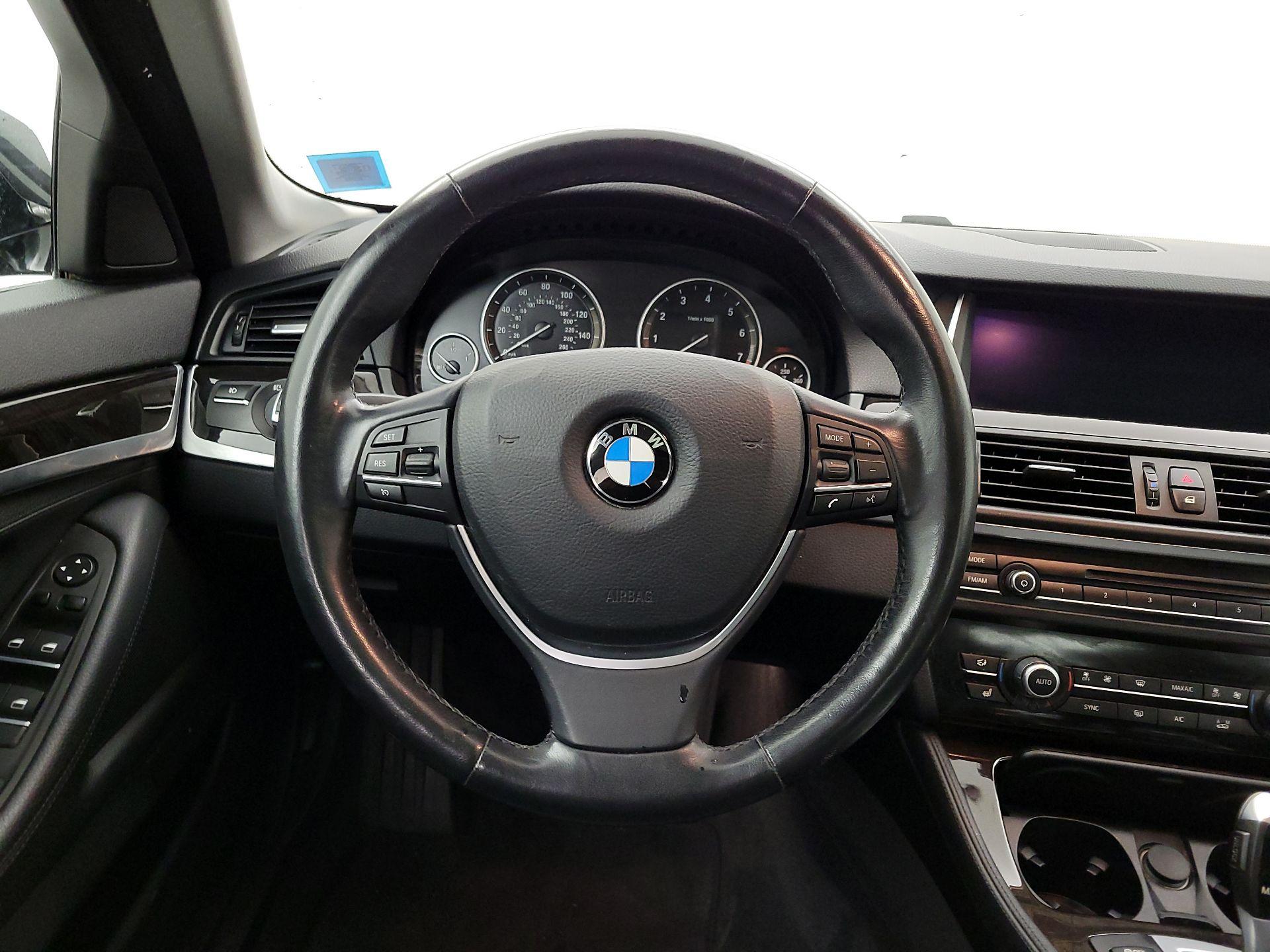 Thumbnail: 2014 BMW 5 Series - 10