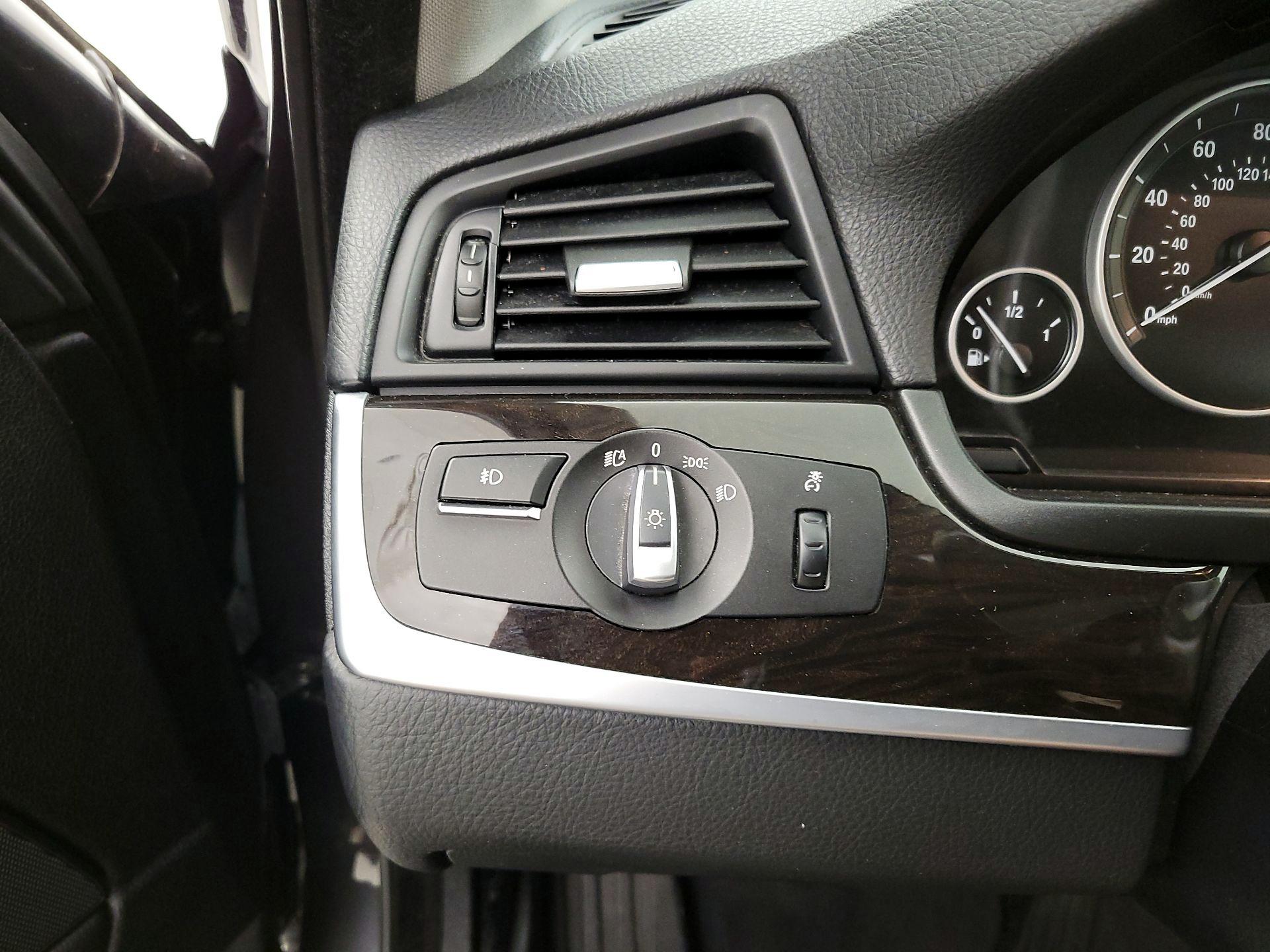 Thumbnail: 2014 BMW 5 Series - 13