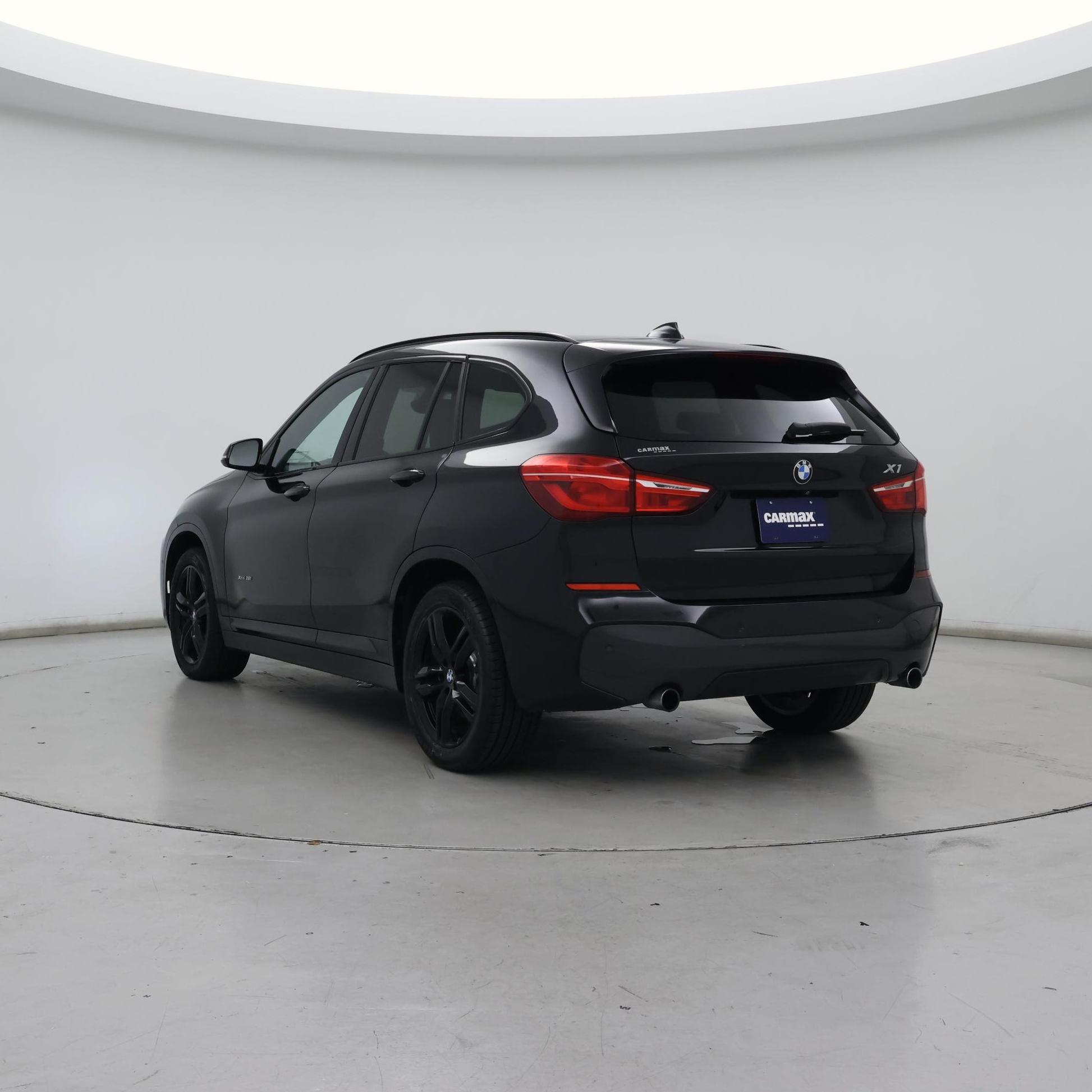 Thumbnail: 2017 BMW X1 - 2