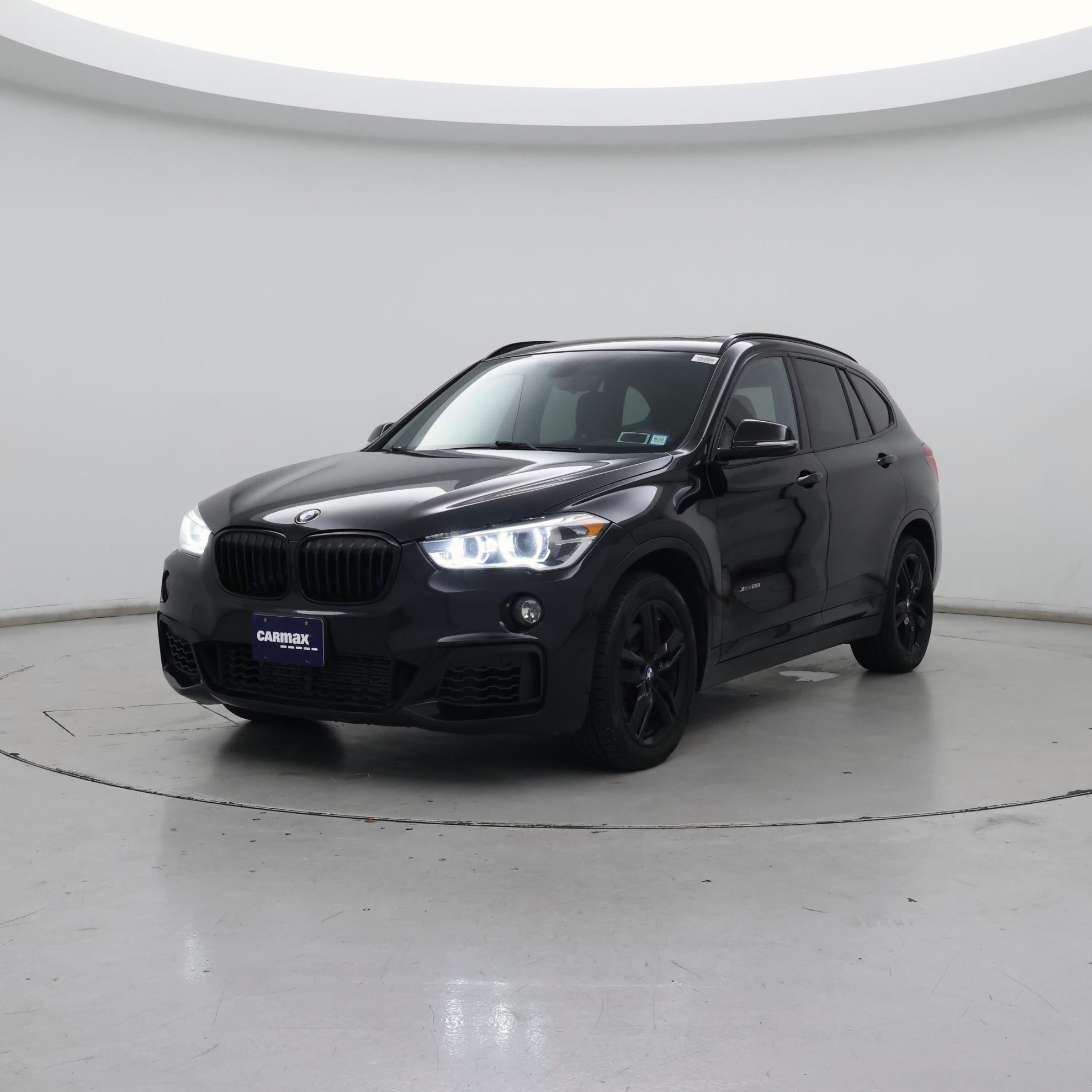 Thumbnail: 2017 BMW X1 - 4