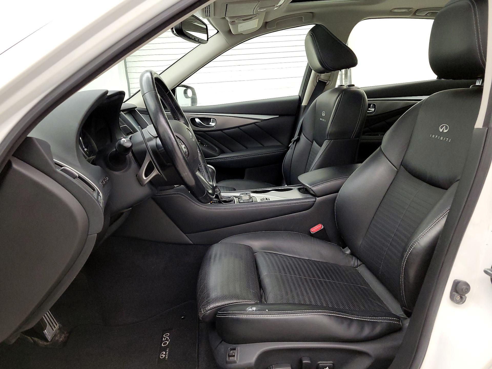 Thumbnail: 2014 INFINITI Q50 - 11