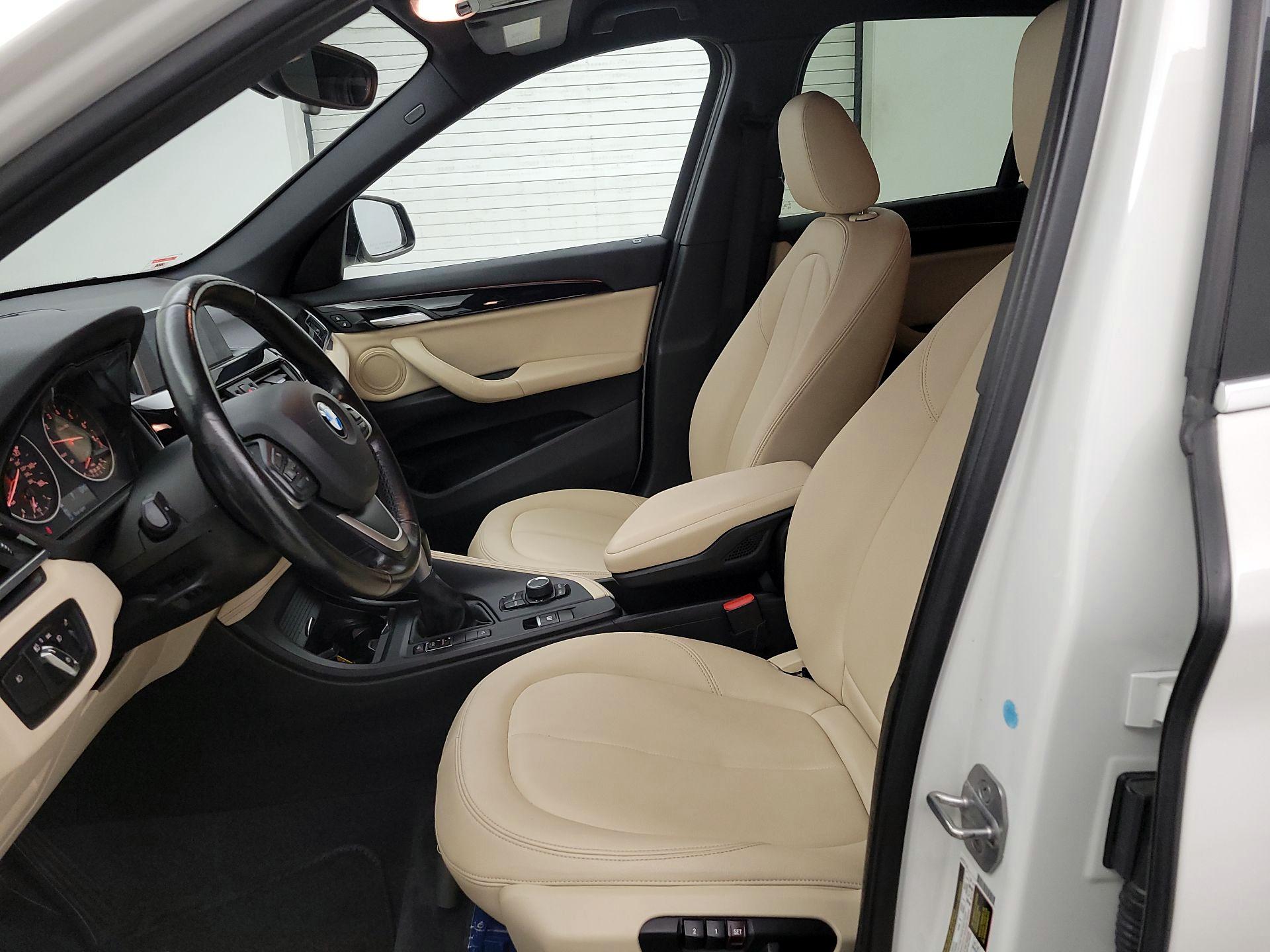 Thumbnail: 2018 BMW X1 - 11