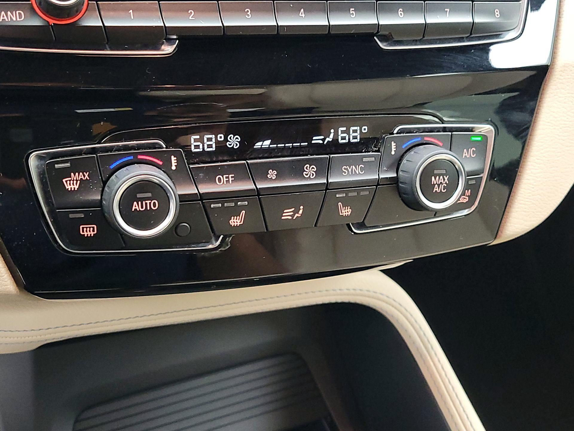Thumbnail: 2018 BMW X1 - 16