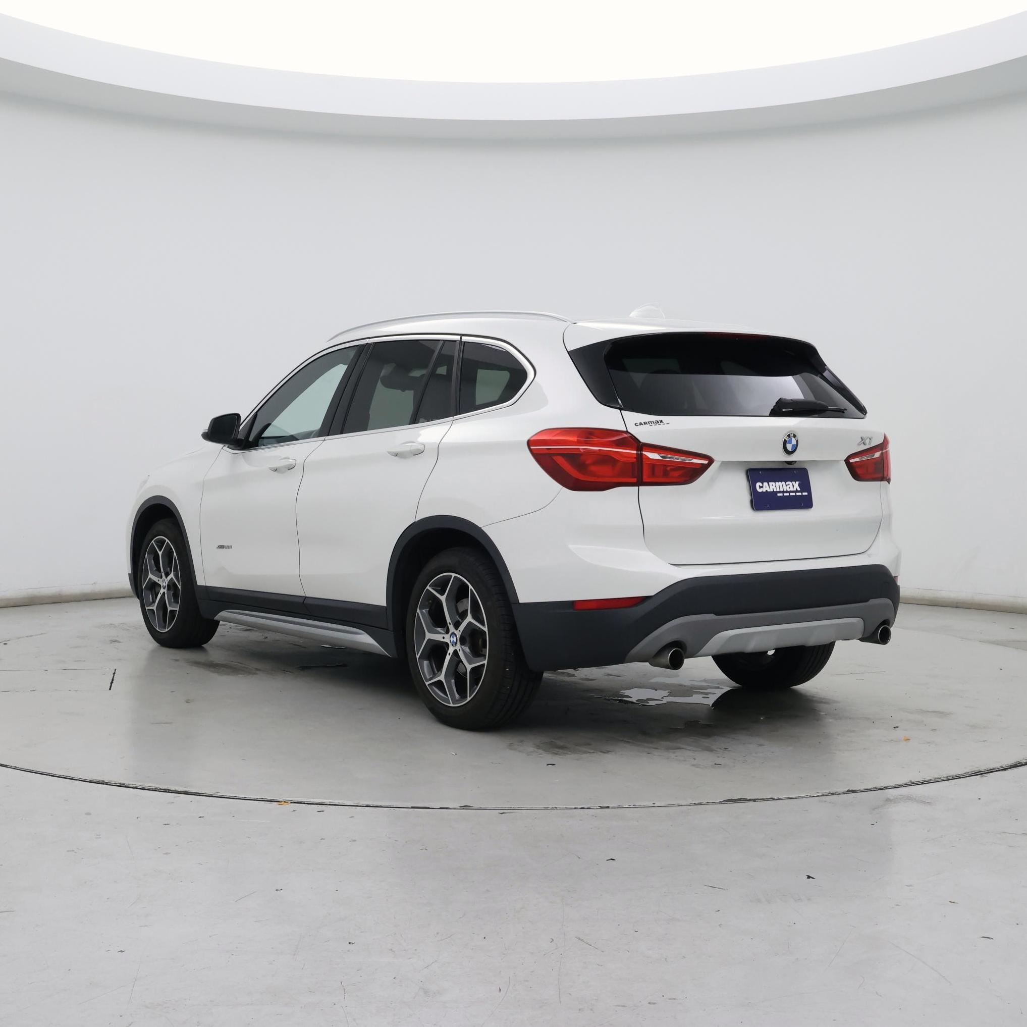 Thumbnail: 2018 BMW X1 - 2