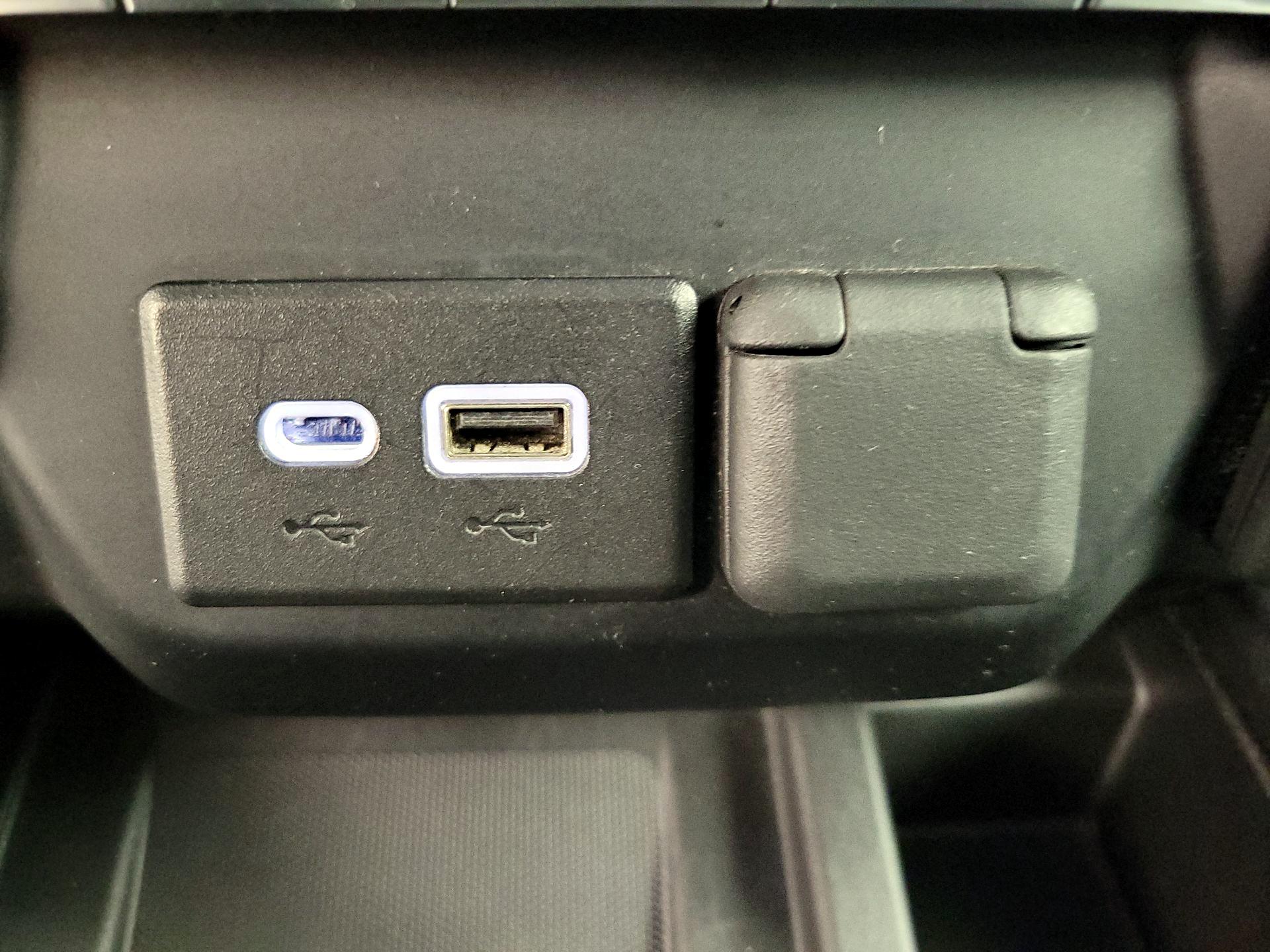 Thumbnail: 2020 GMC Sierra 2500 - 18