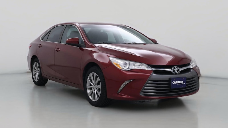 2017 Toyota Camry XLE Hero Image