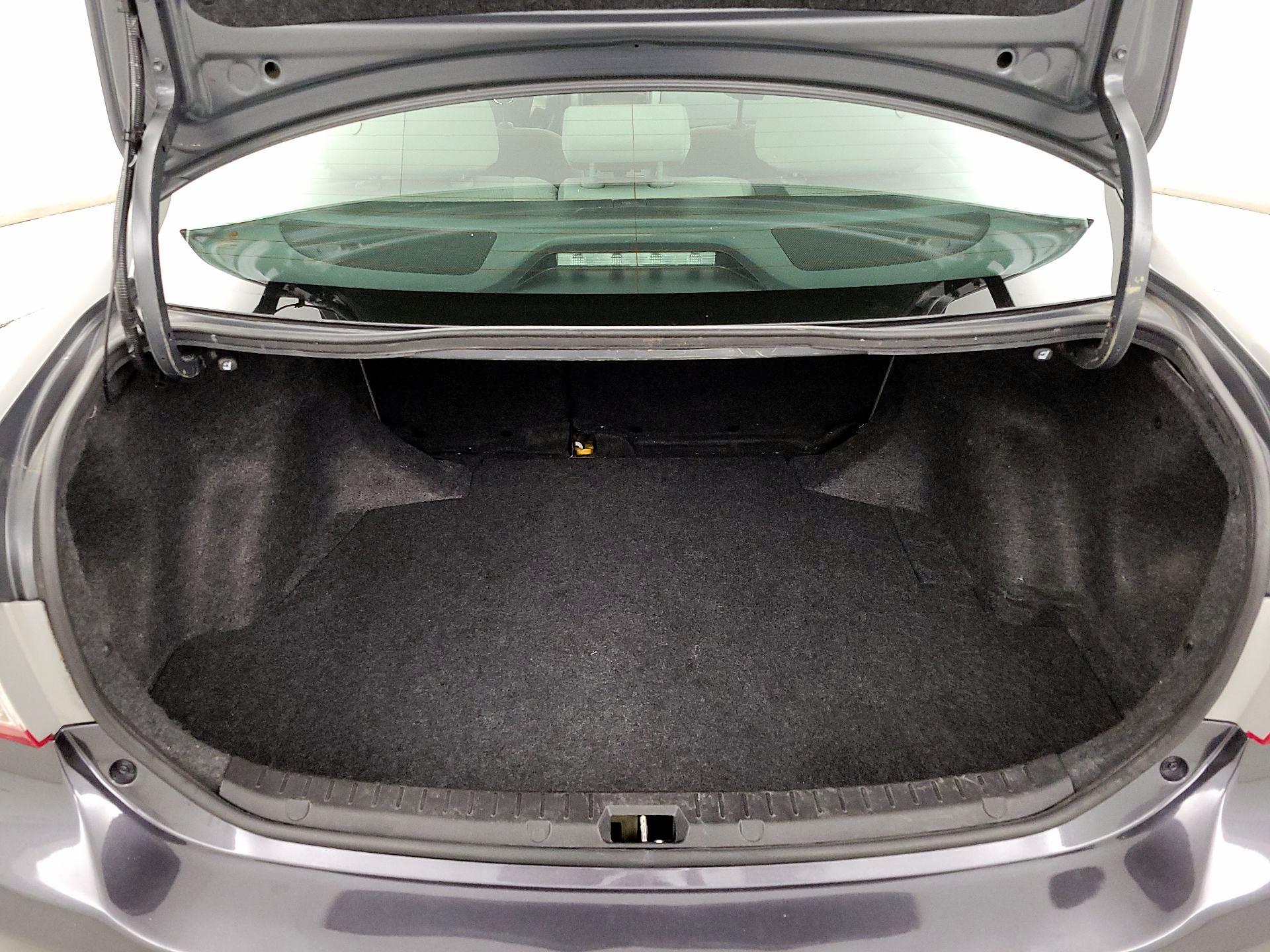 Thumbnail: 2013 Toyota Corolla - 19