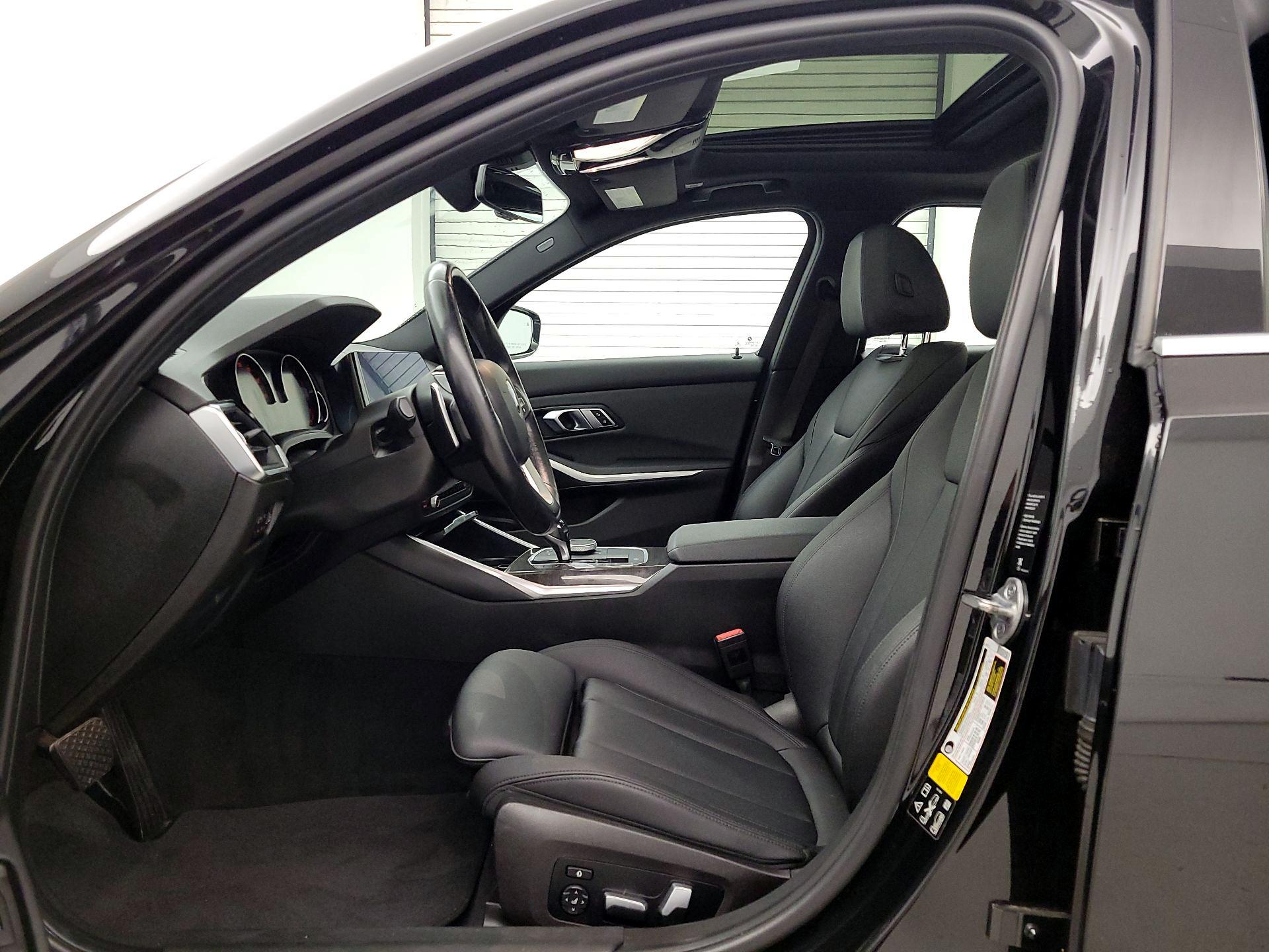 Thumbnail: 2020 BMW 3 Series - 11