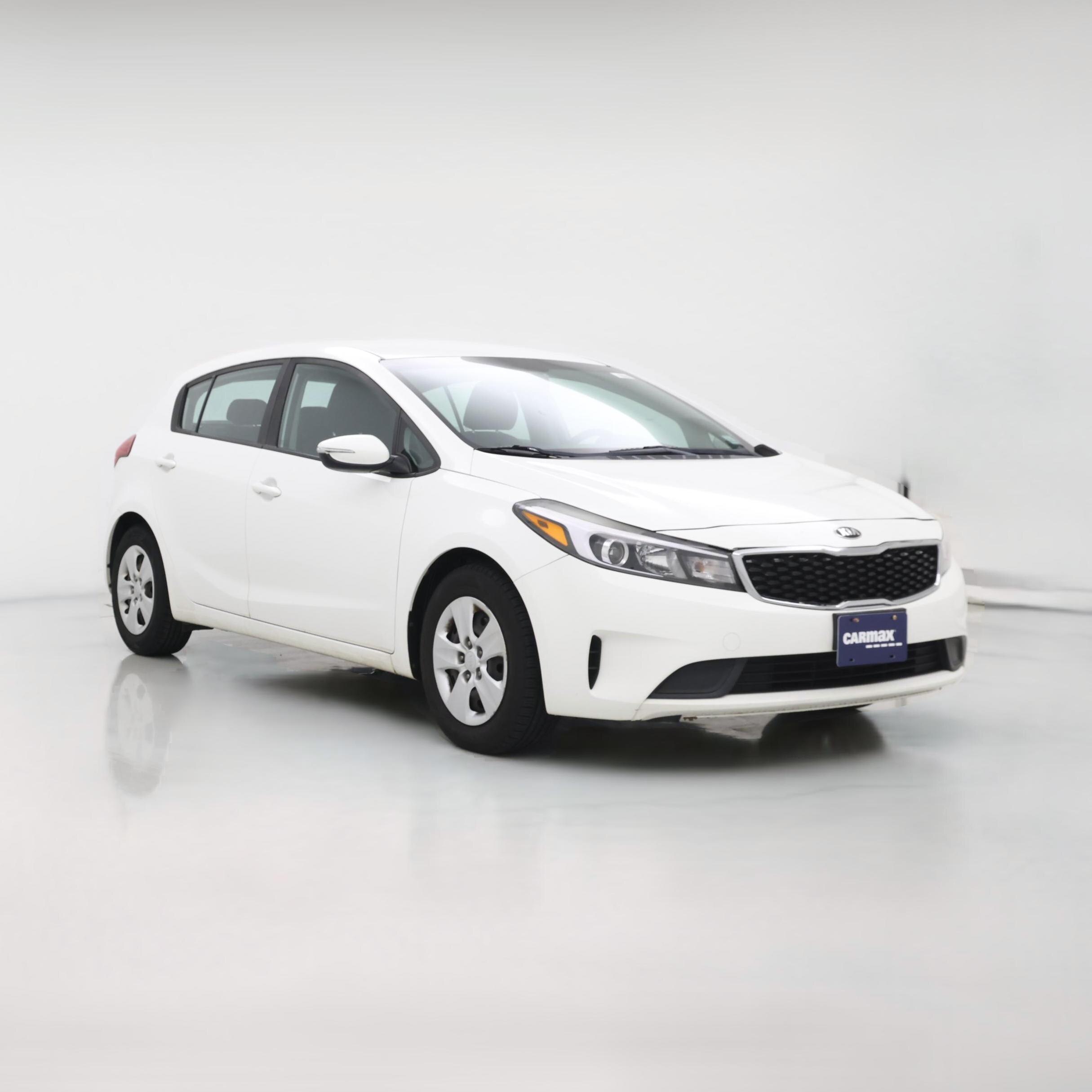Thumbnail: 2017 Kia Forte - 1