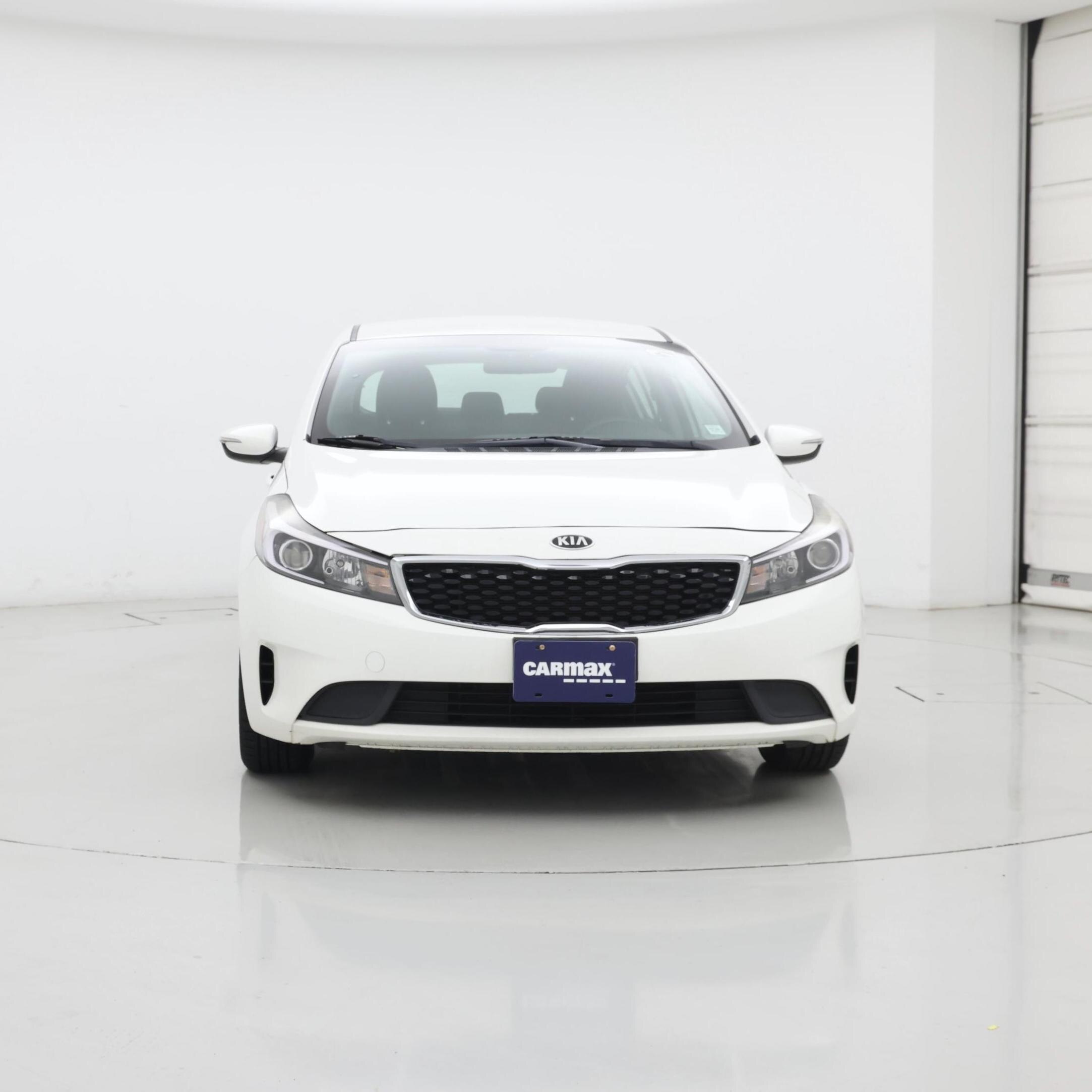 Thumbnail: 2017 Kia Forte - 5
